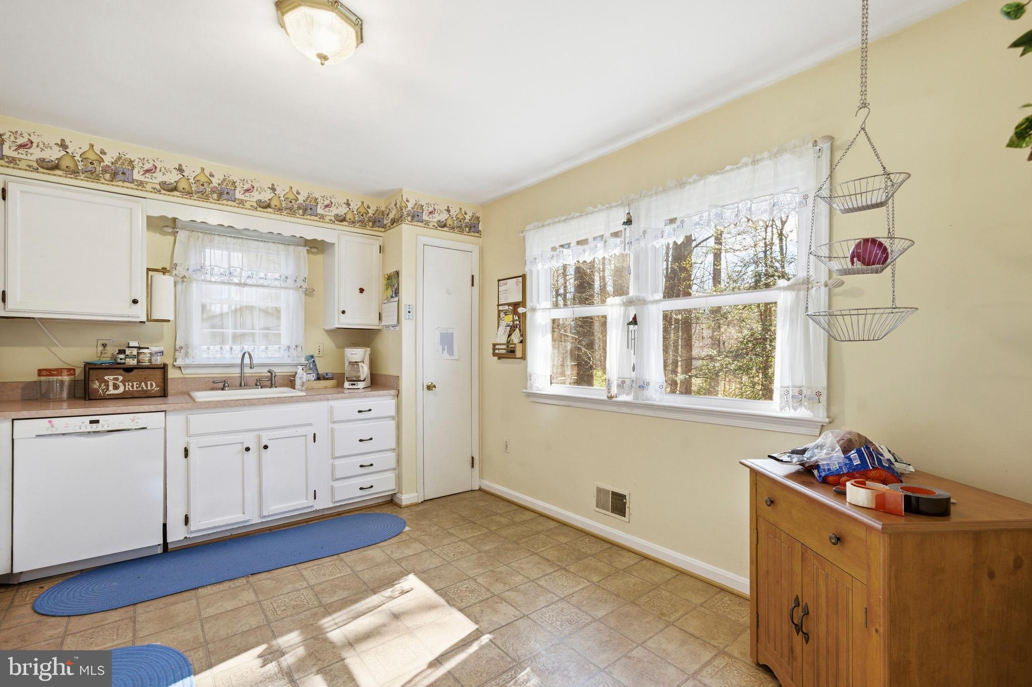 RUSTIC HILLS - Residential