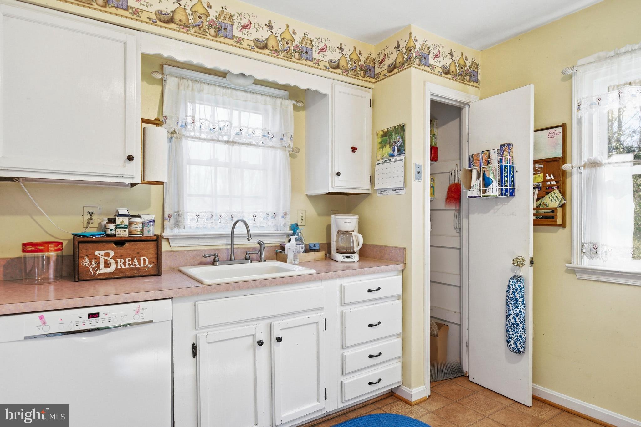 RUSTIC HILLS - Residential