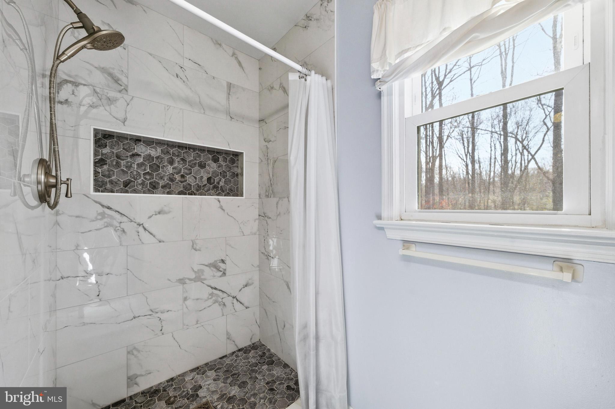 RUSTIC HILLS - Residential