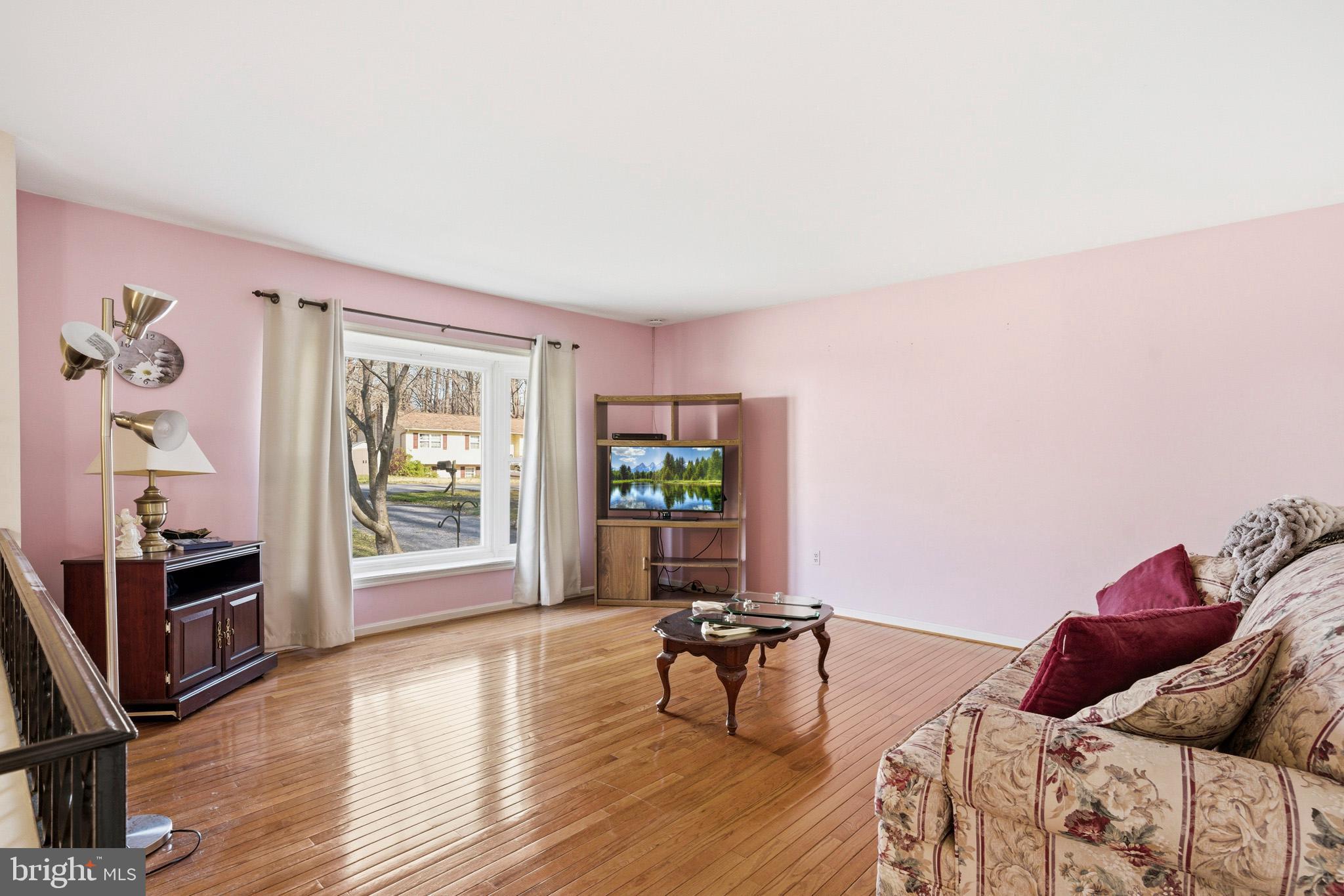 RUSTIC HILLS - Residential