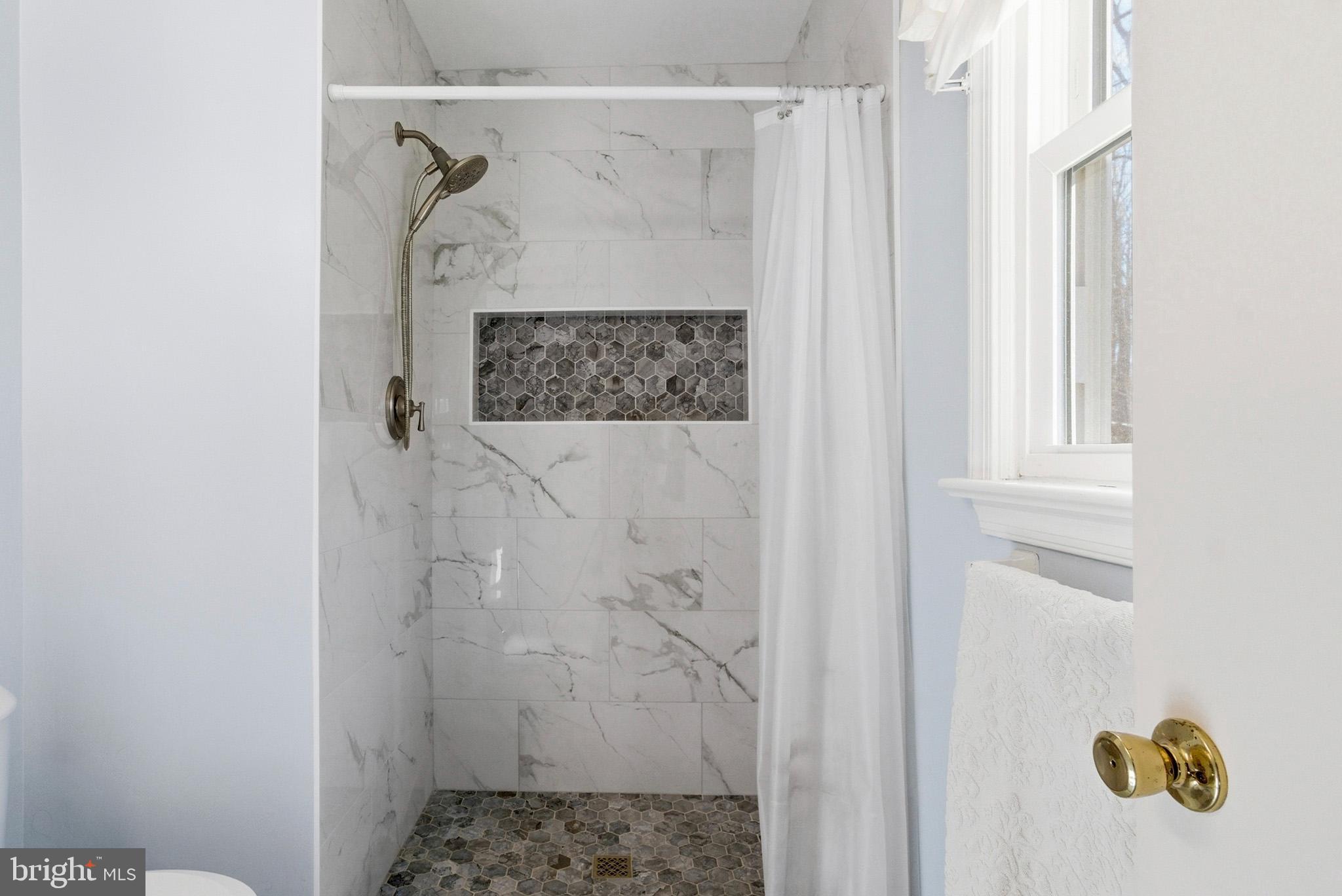 RUSTIC HILLS - Residential