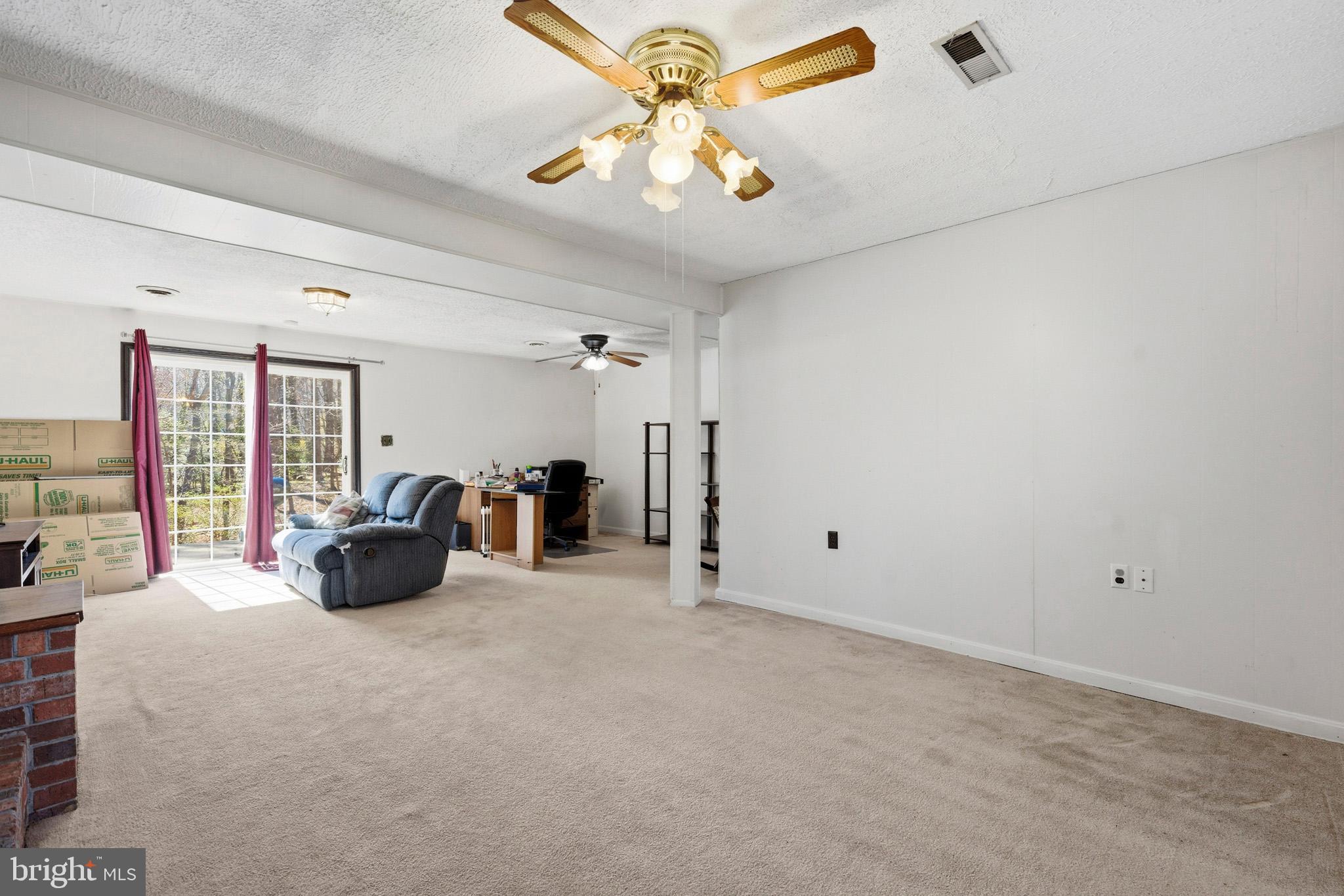 RUSTIC HILLS - Residential