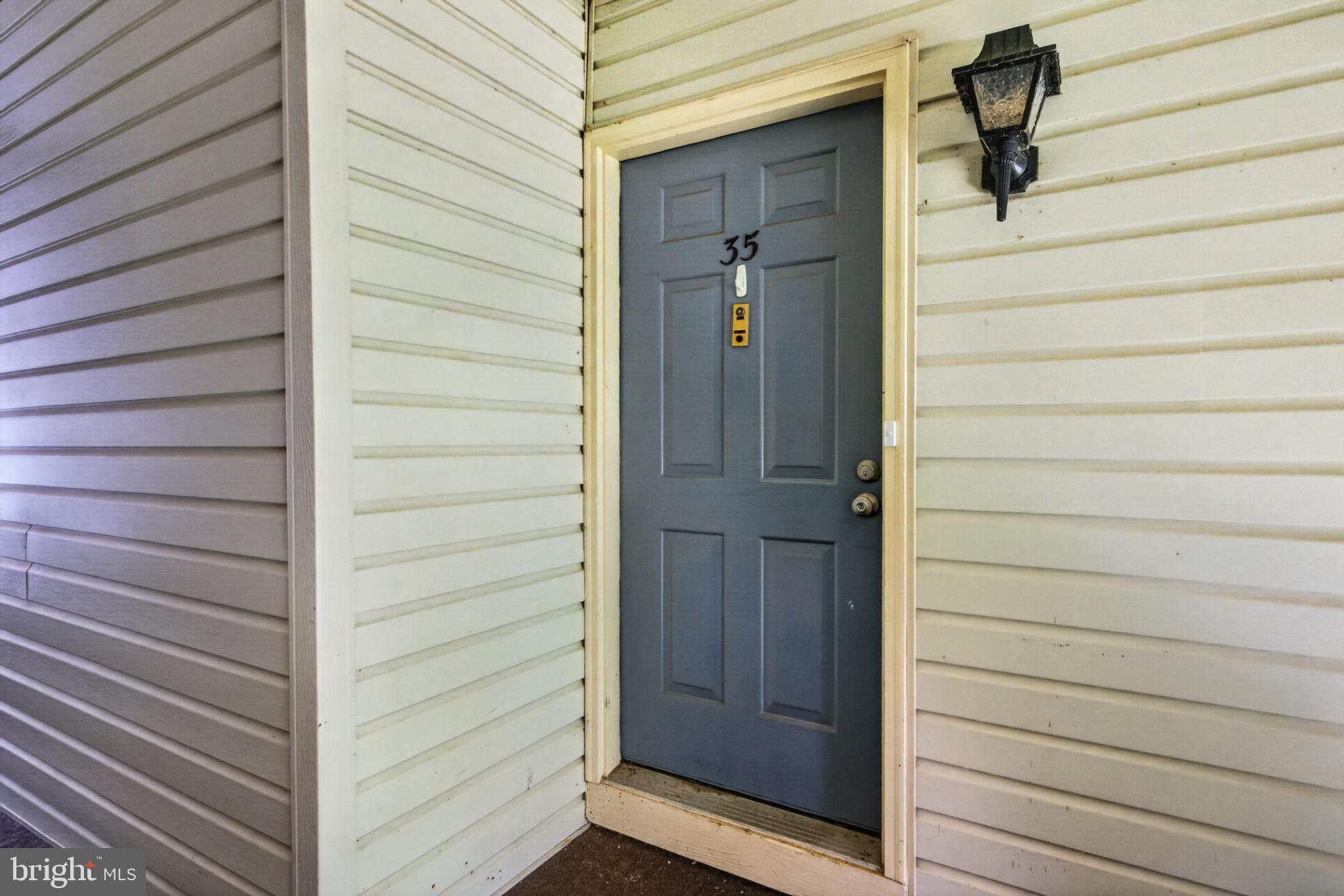 35 KITE COURT