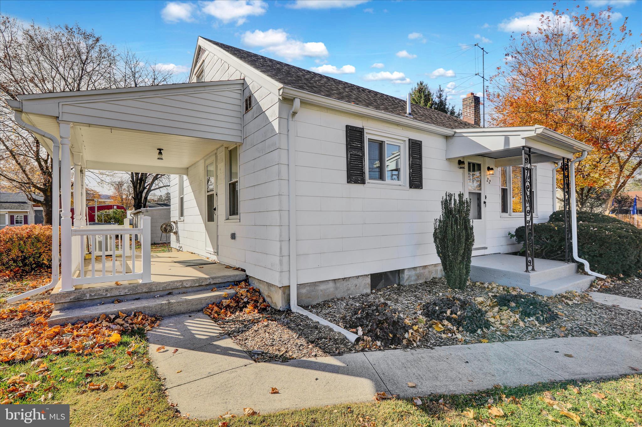 22 W GLEN TILT AVENUE