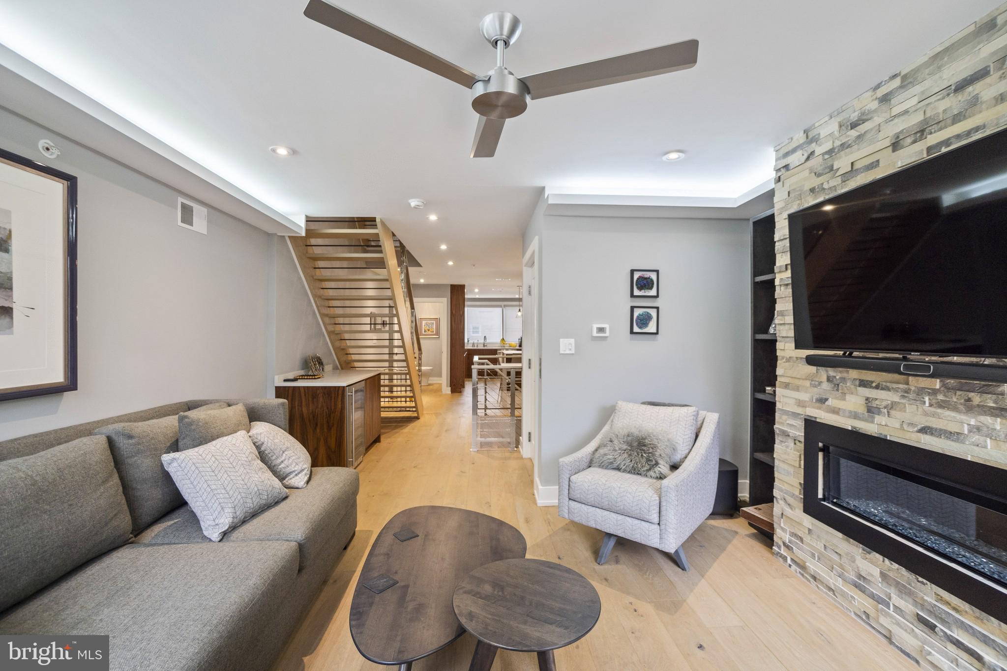 GRADUATE HOSPITAL - Residential