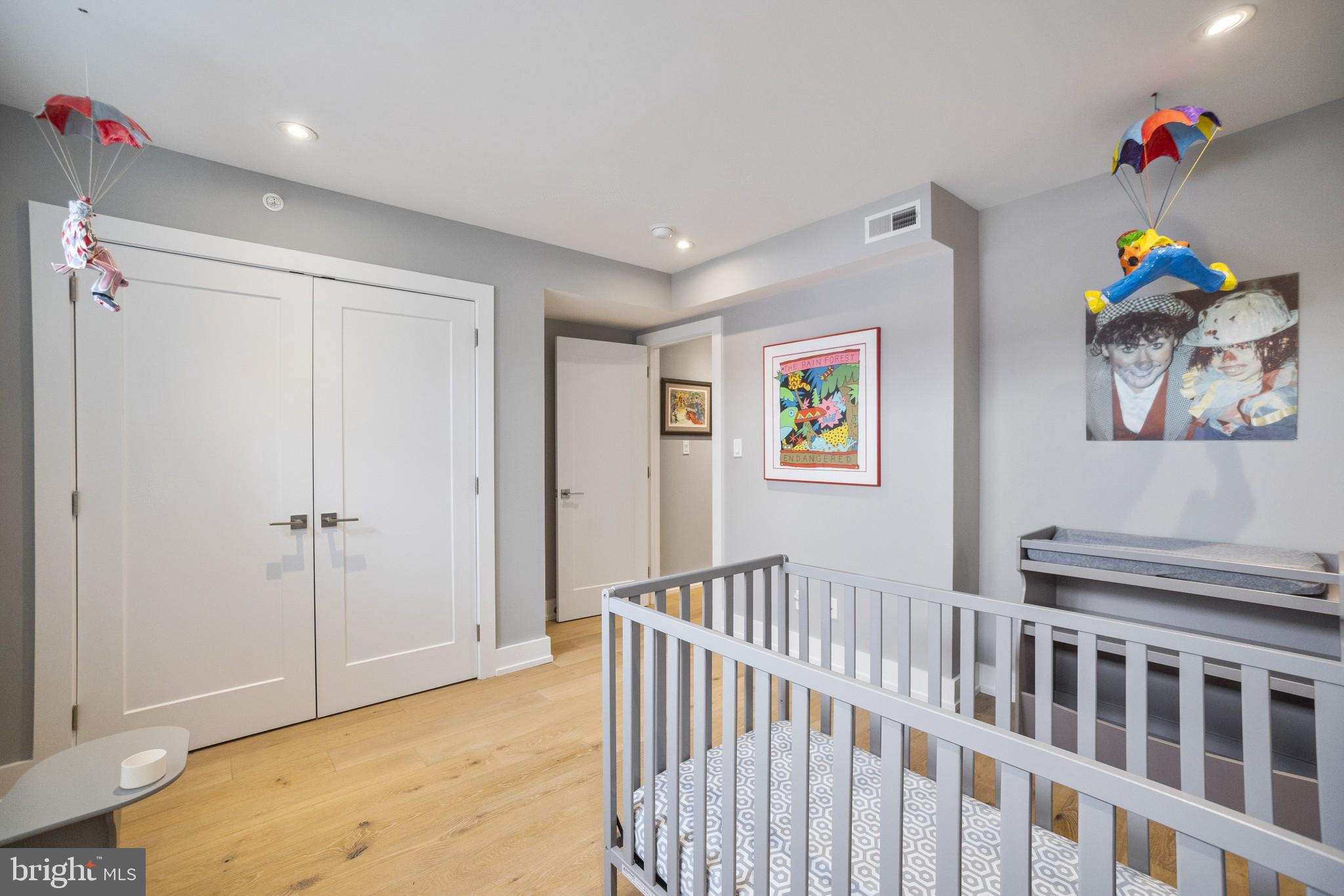 GRADUATE HOSPITAL - Residential