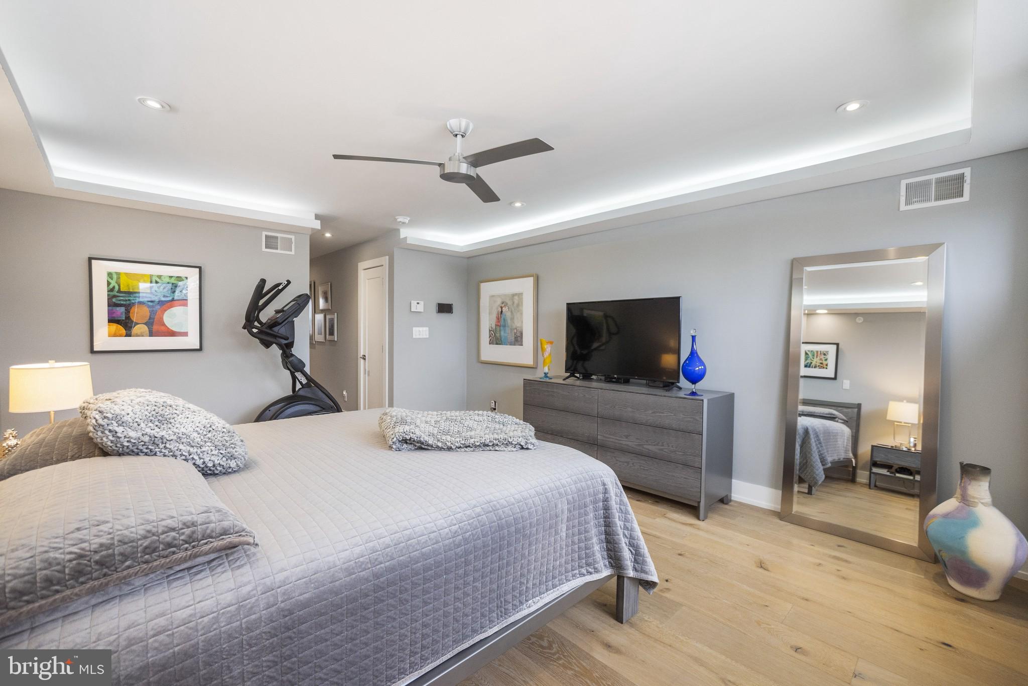 GRADUATE HOSPITAL - Residential