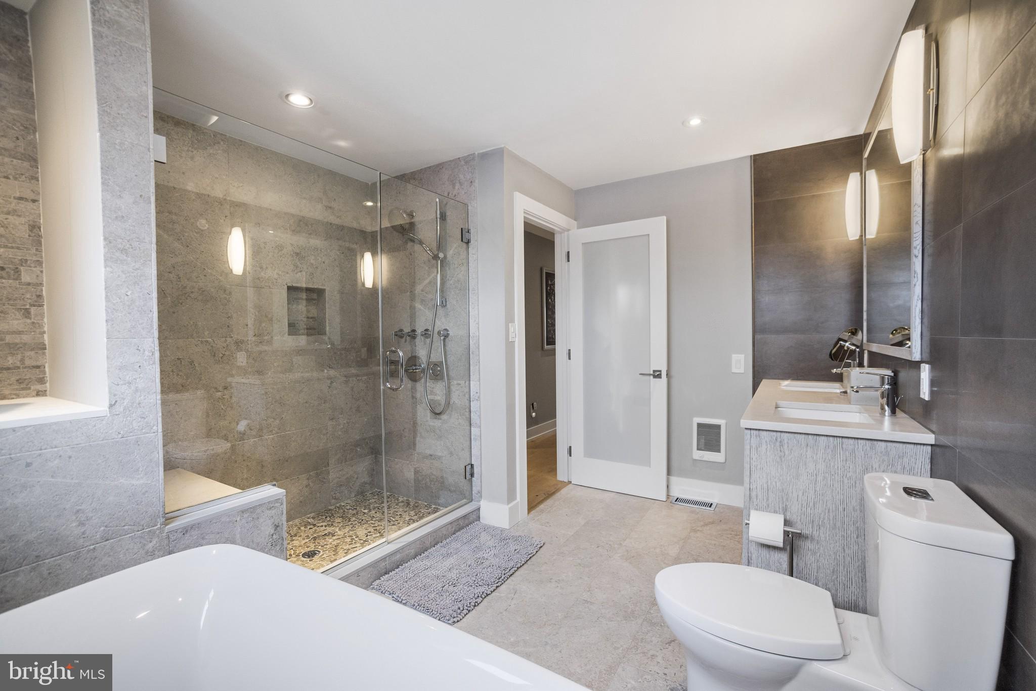 GRADUATE HOSPITAL - Residential