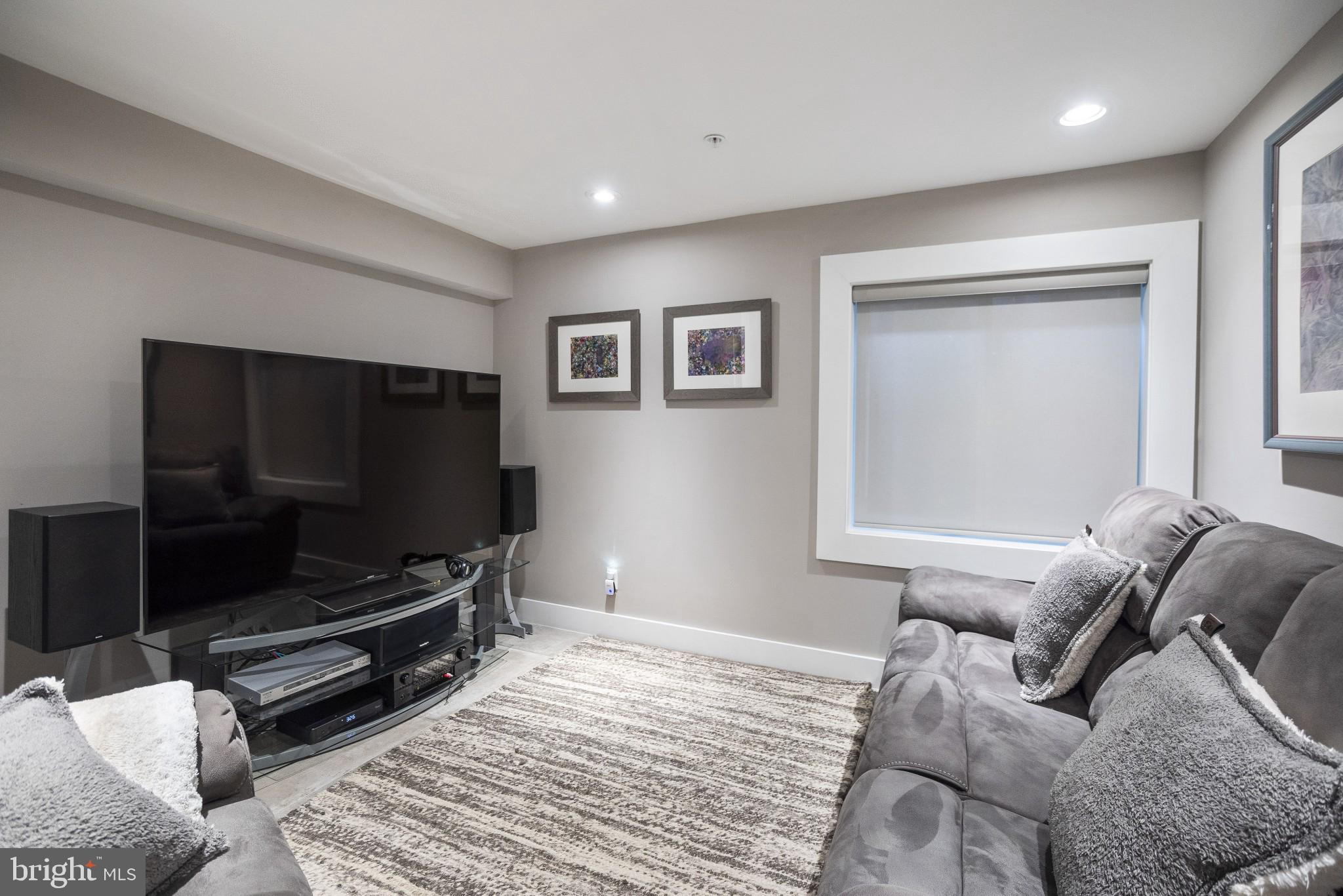 GRADUATE HOSPITAL - Residential