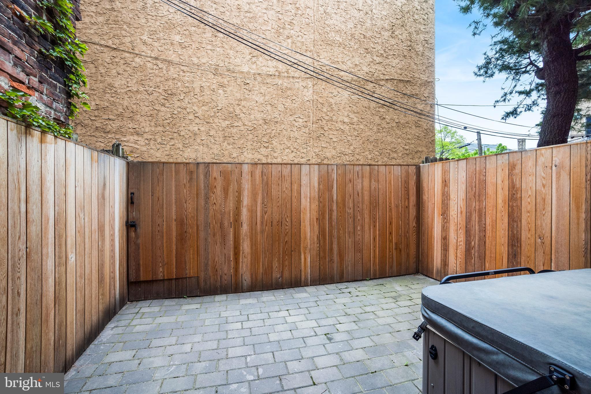 GRADUATE HOSPITAL - Residential