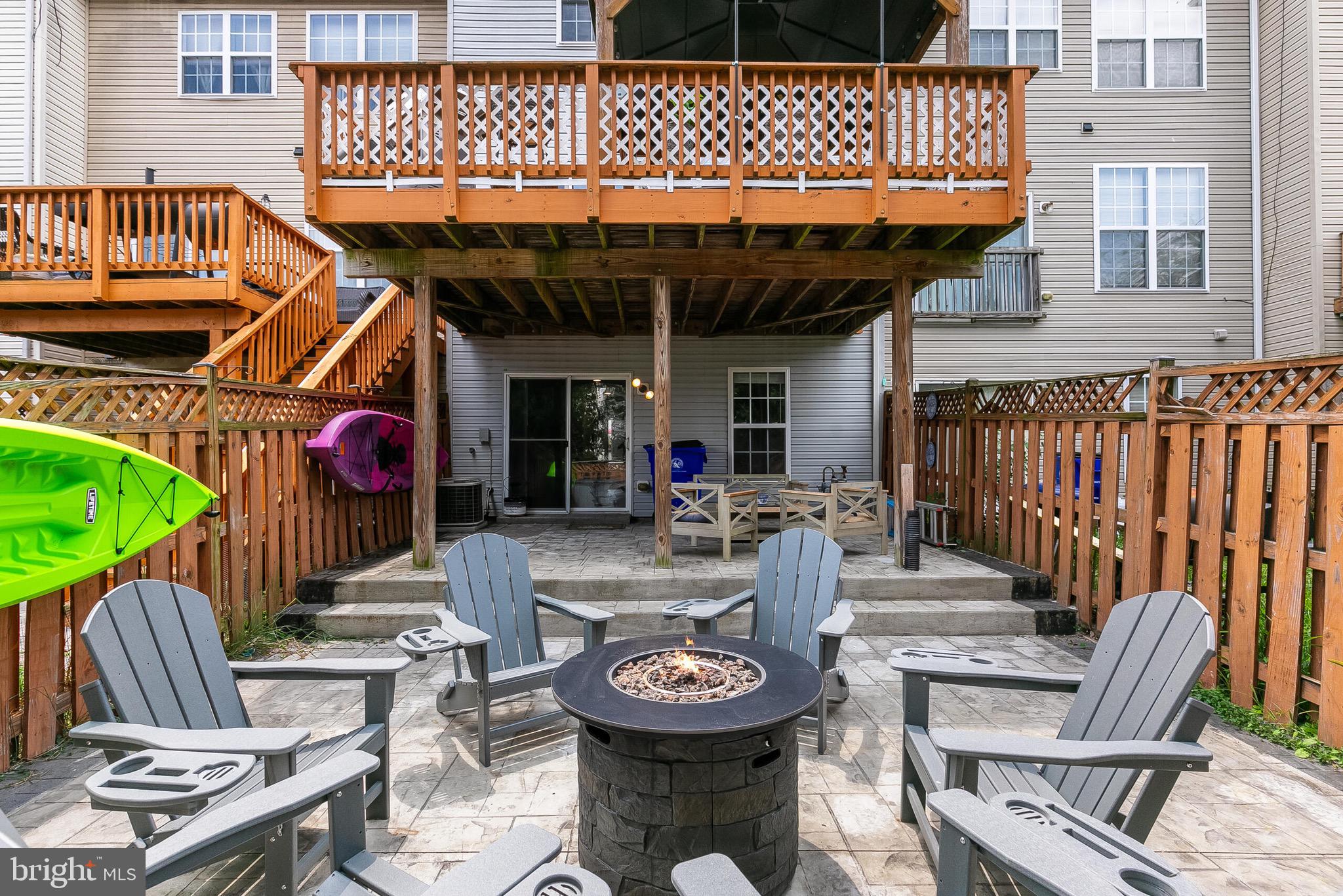 NORTH CROSSING - Residential