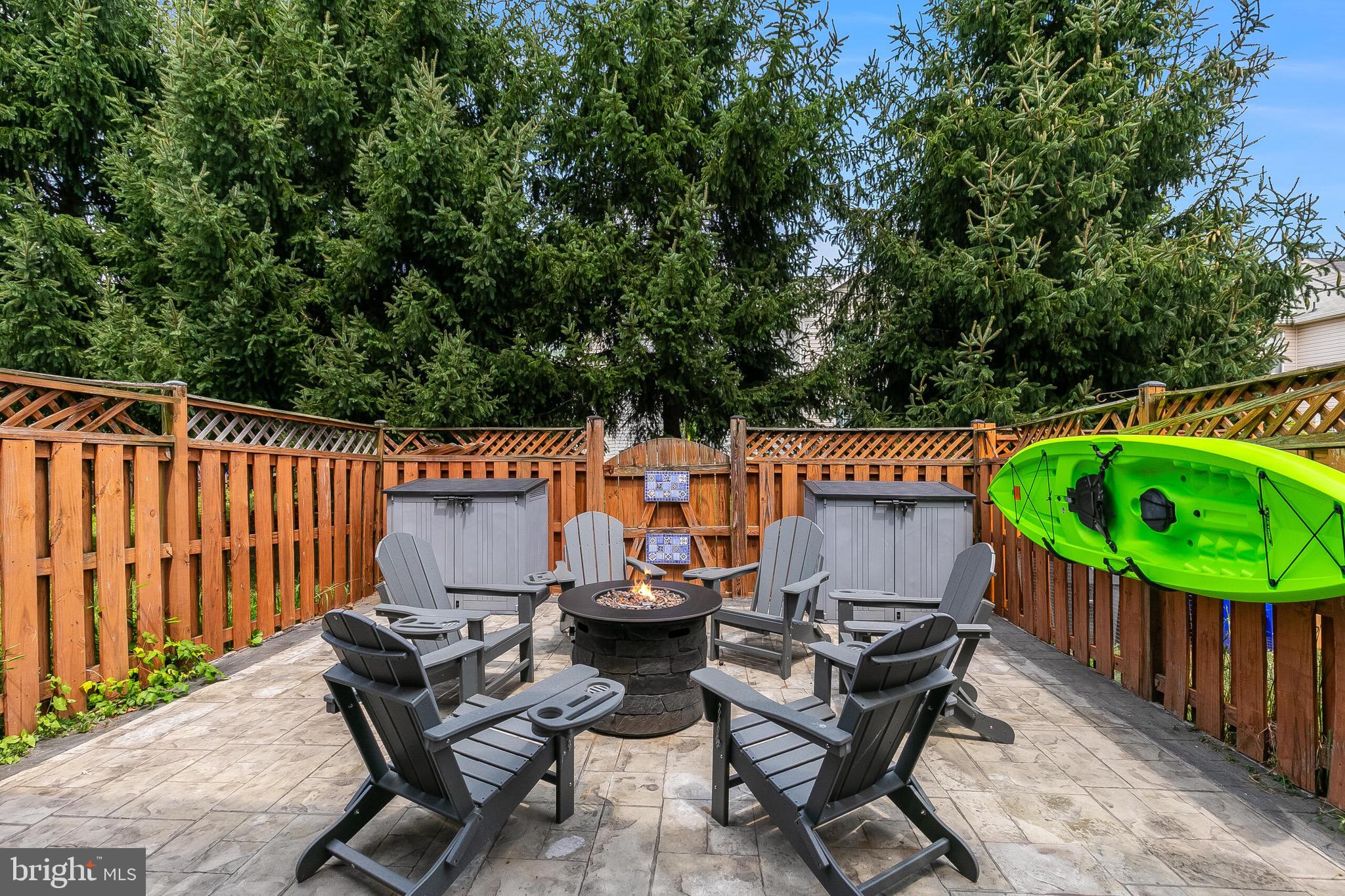 NORTH CROSSING - Residential