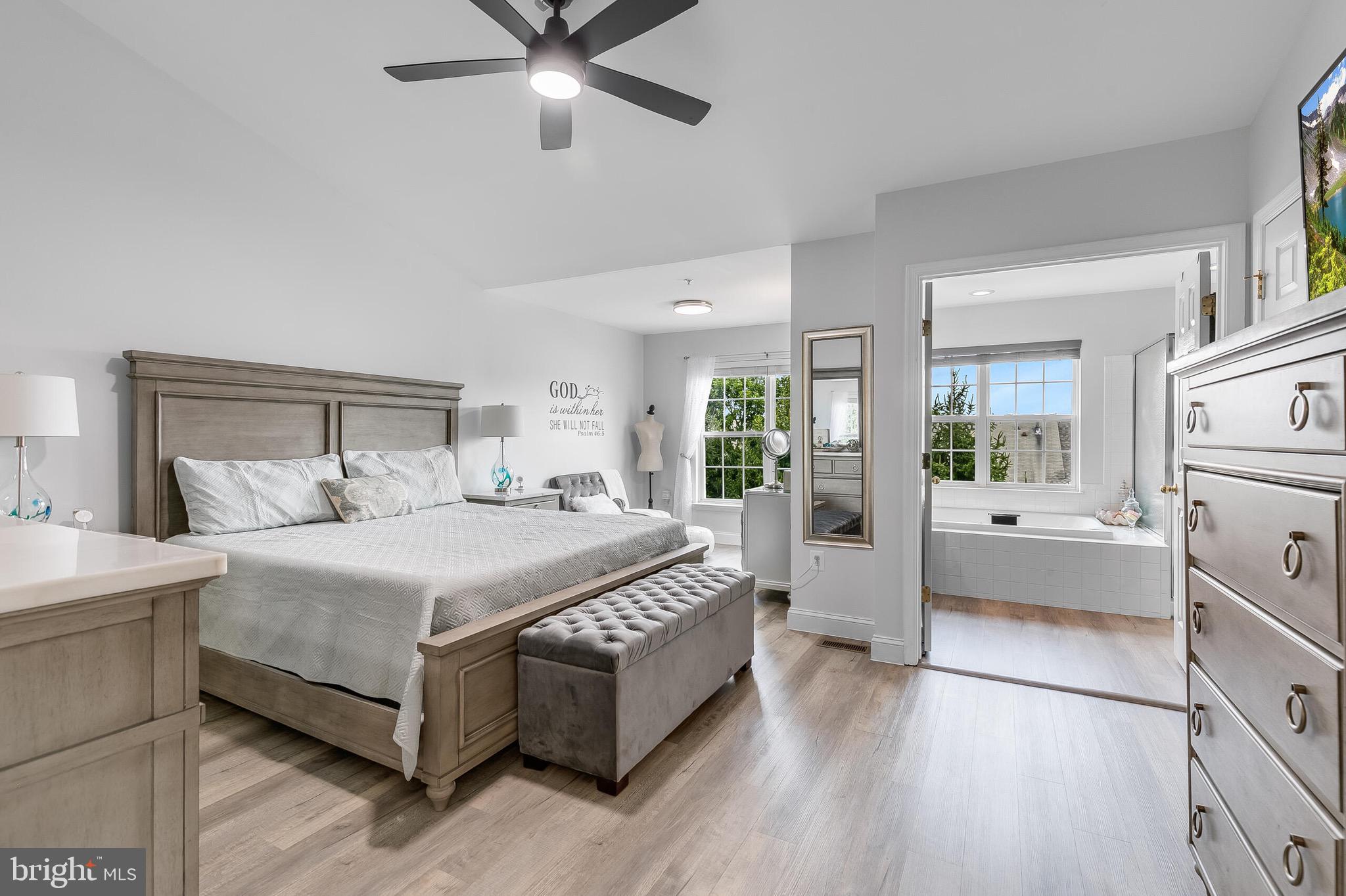 NORTH CROSSING - Residential