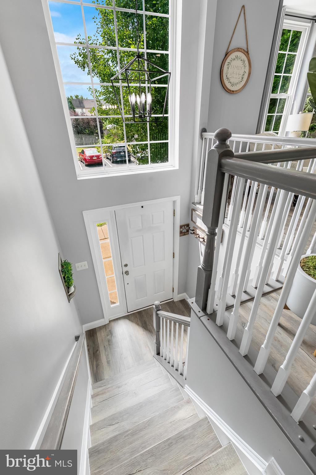 141 FIELDSTONE COURT