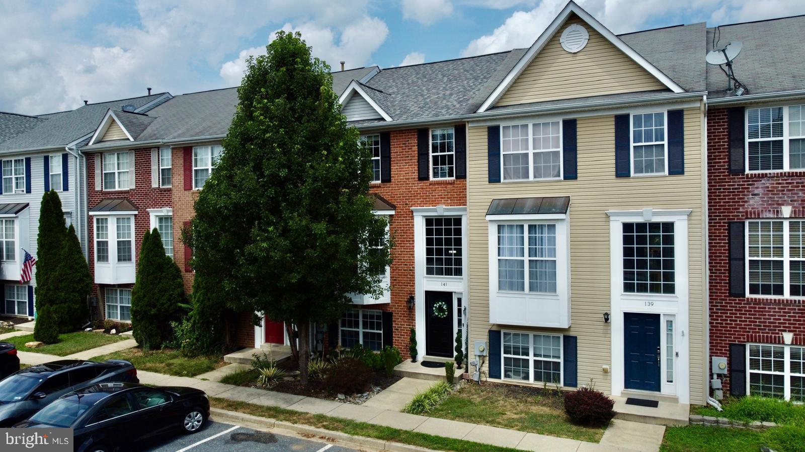 NORTH CROSSING - Residential