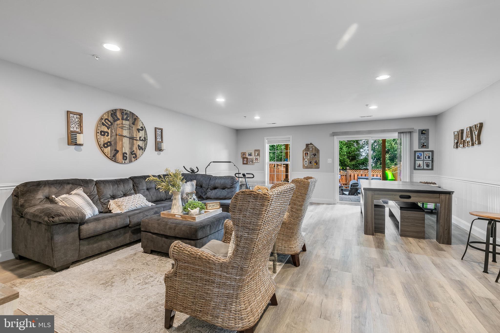 NORTH CROSSING - Residential