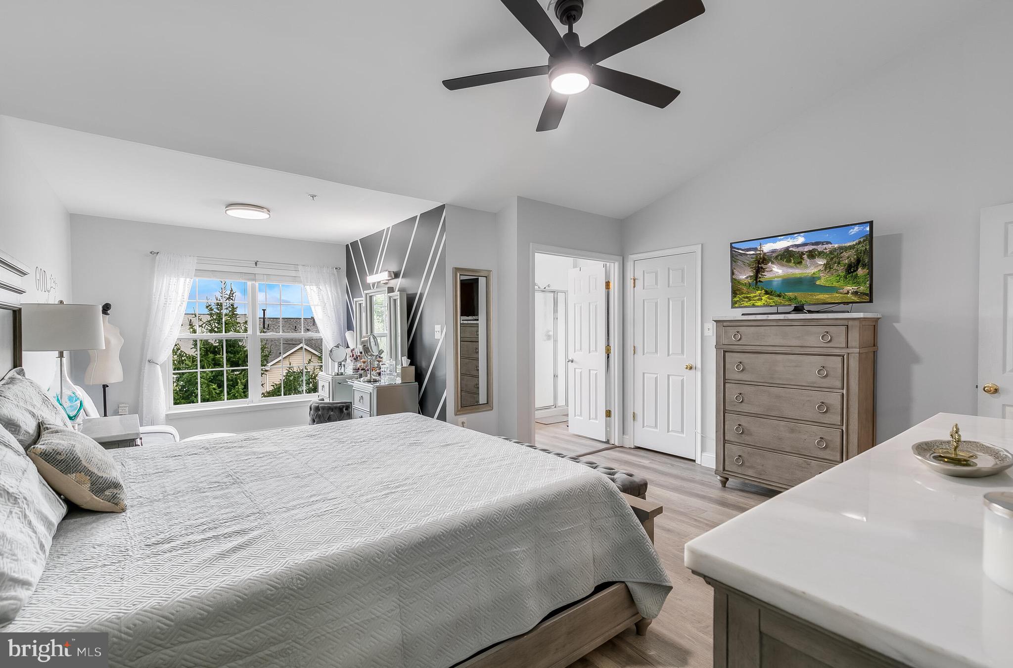 NORTH CROSSING - Residential