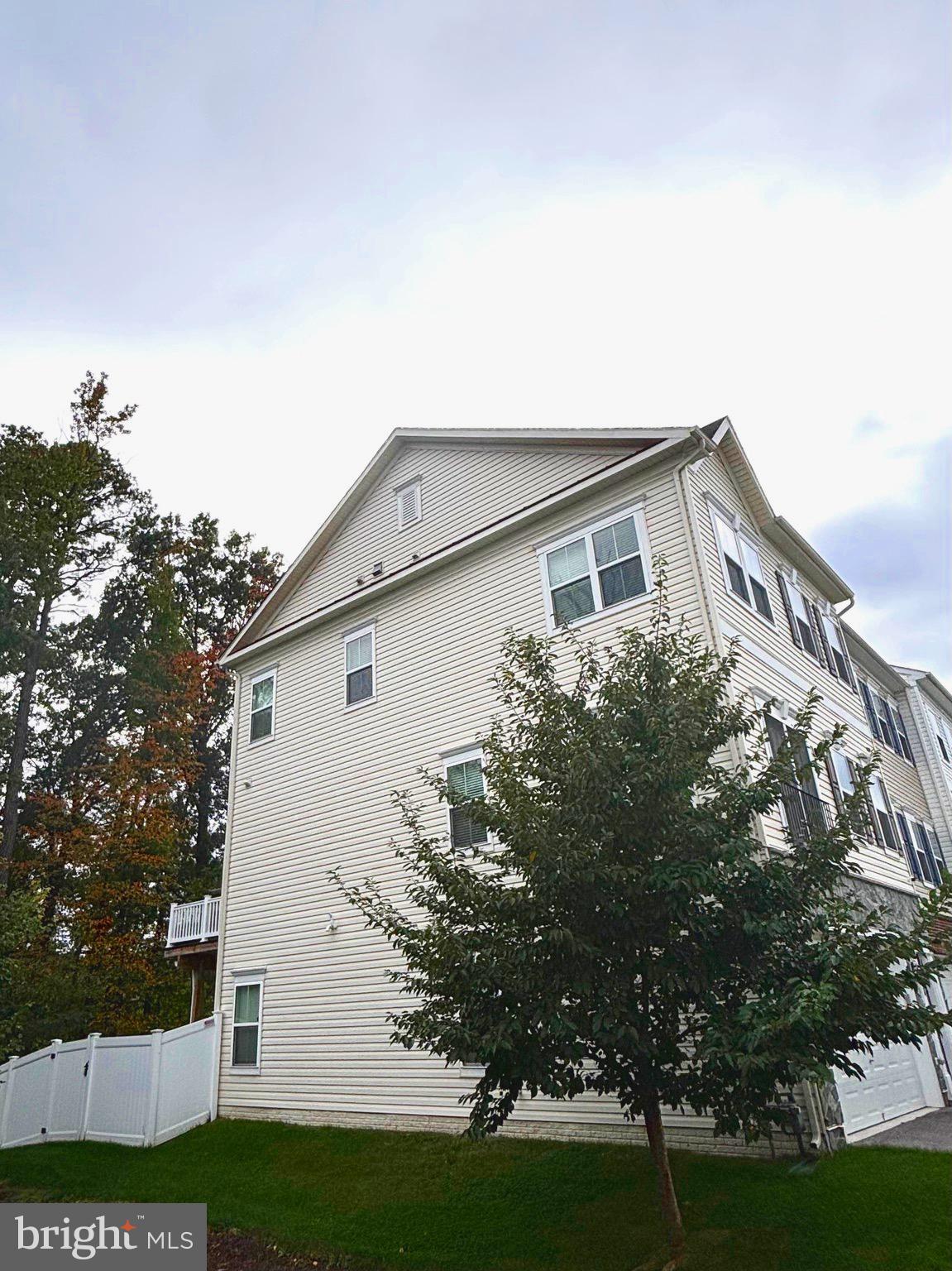 251 OAKVIEW VILLAGE DRIVE
