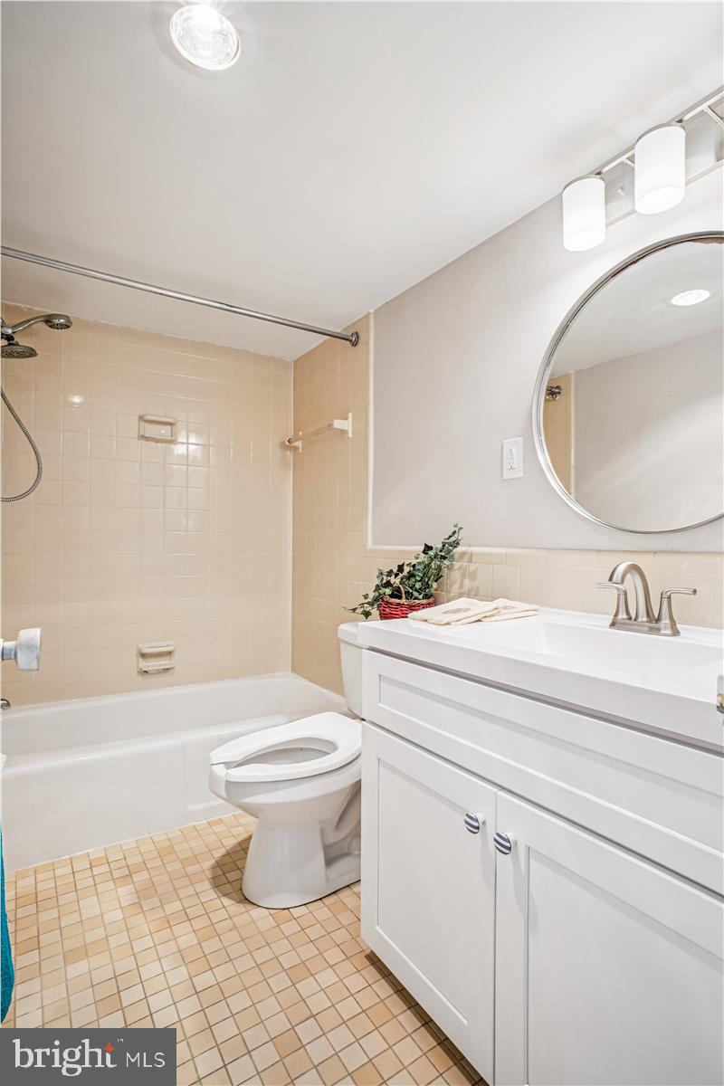 KENWOOD - Residential