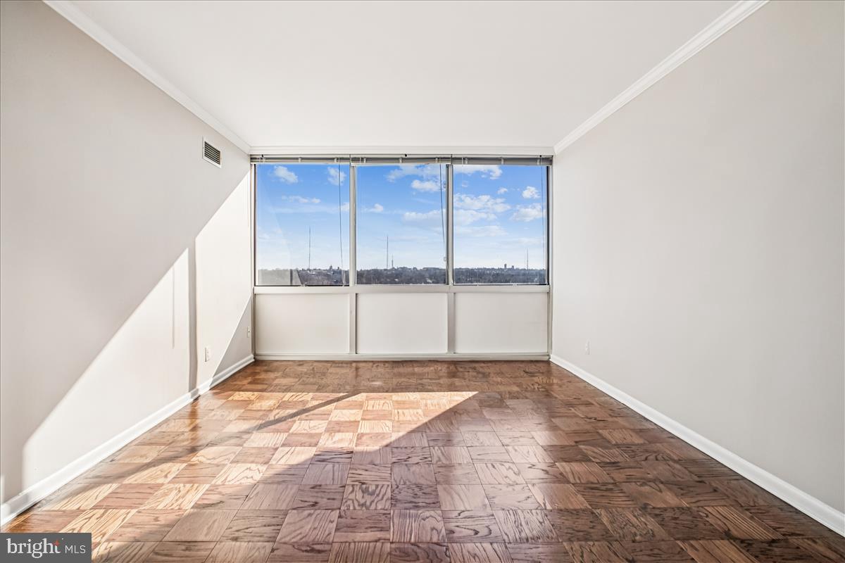 KENWOOD - Residential