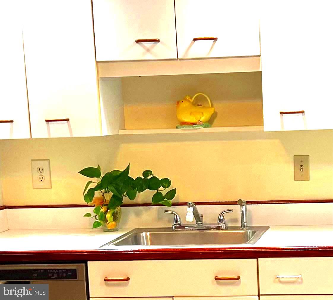 MAYS CHAPEL VILLAGE - Residential Lease