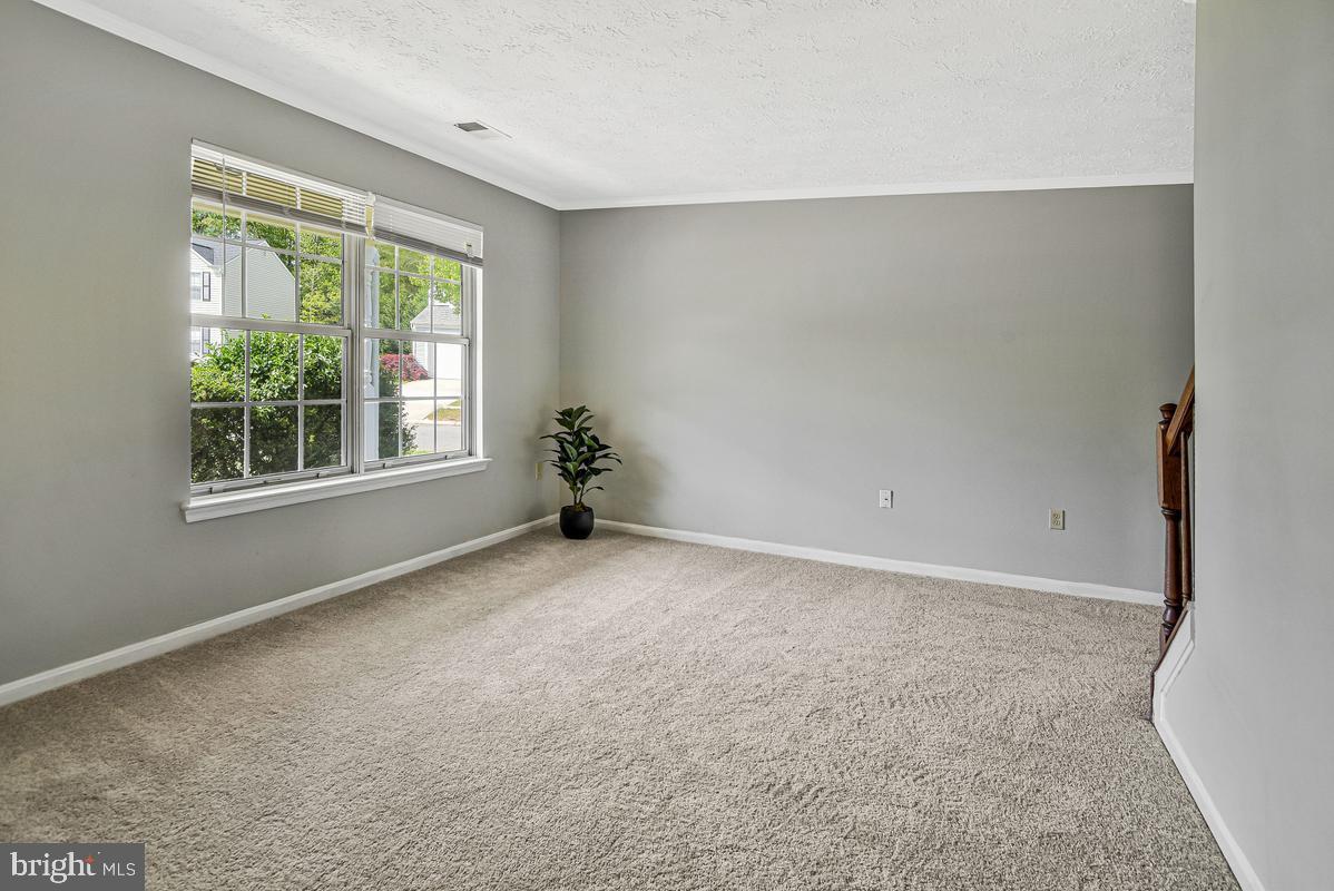 DORCHESTER - ST. CHARLES - Residential