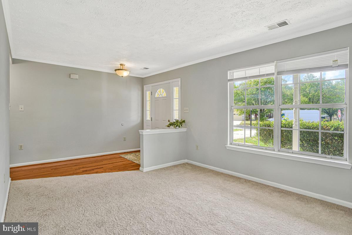DORCHESTER - ST. CHARLES - Residential