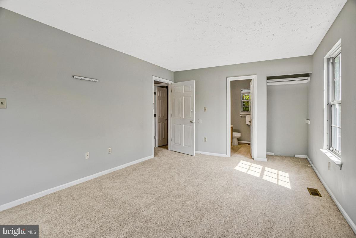 DORCHESTER - ST. CHARLES - Residential