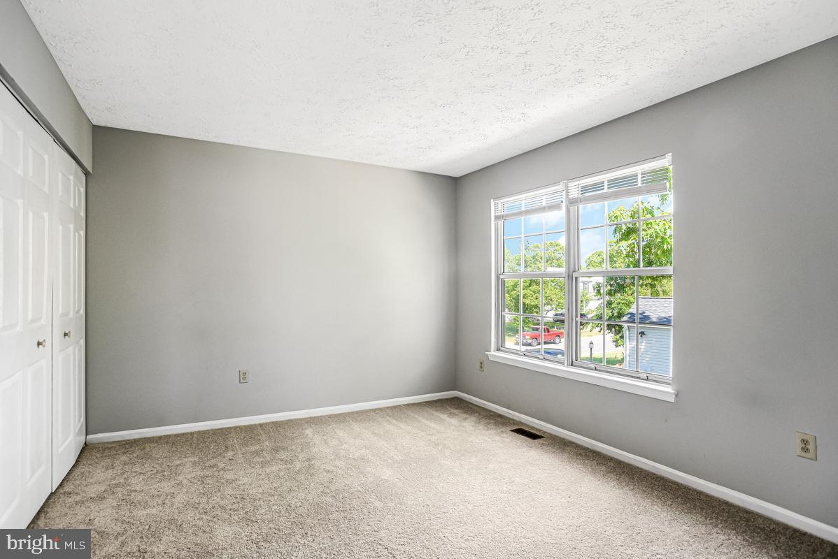 DORCHESTER - ST. CHARLES - Residential