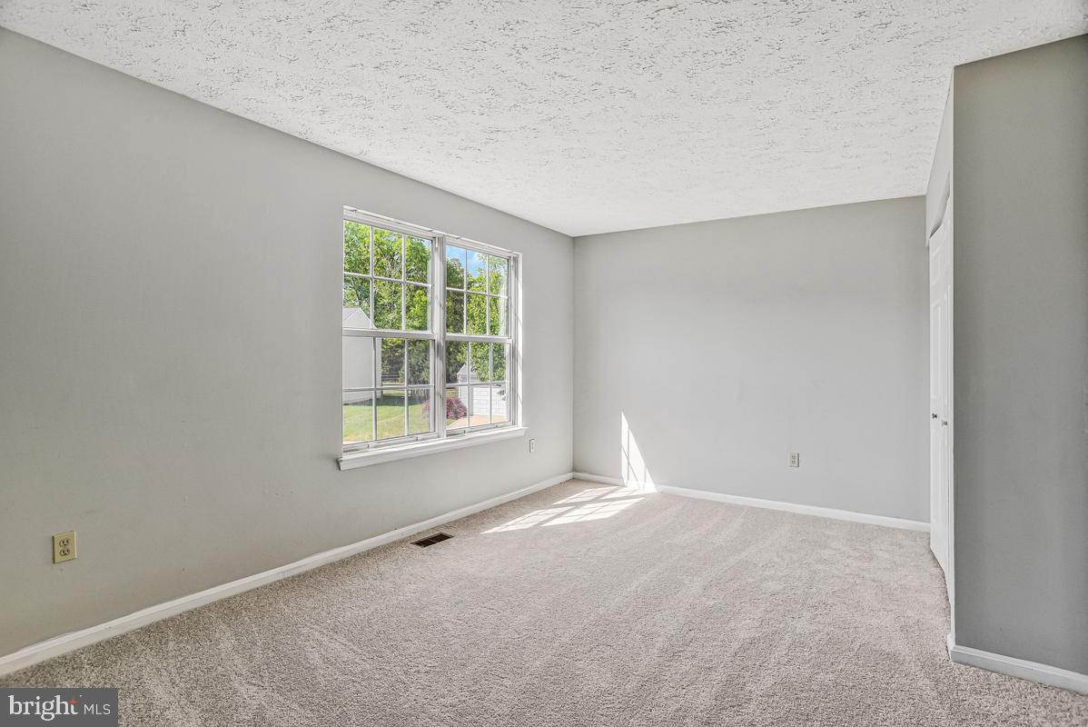 DORCHESTER - ST. CHARLES - Residential