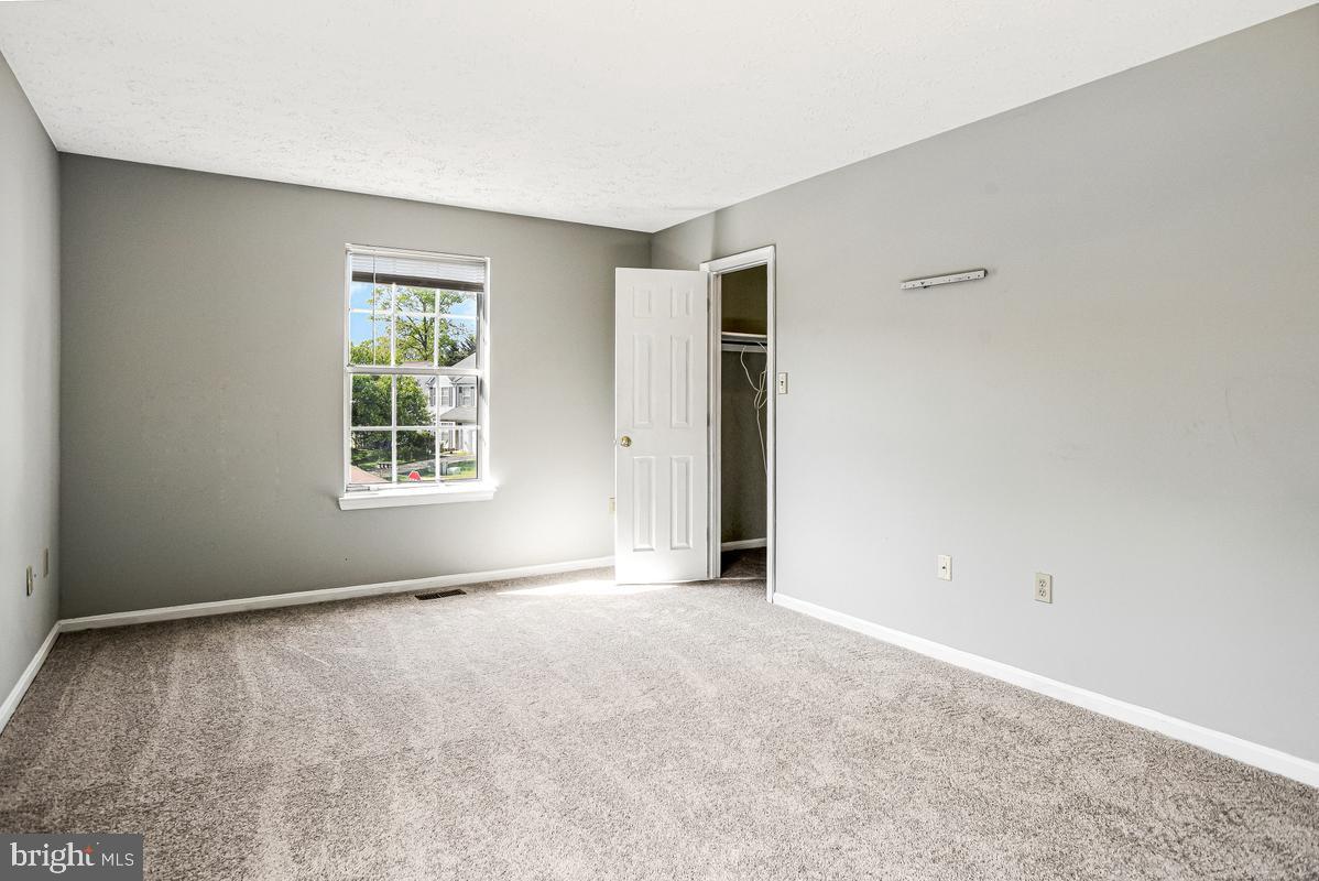 DORCHESTER - ST. CHARLES - Residential