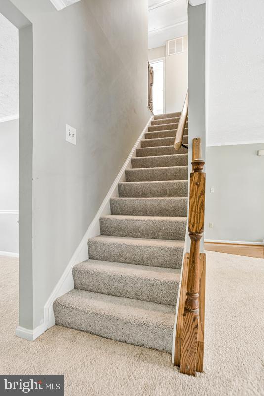 DORCHESTER - ST. CHARLES - Residential