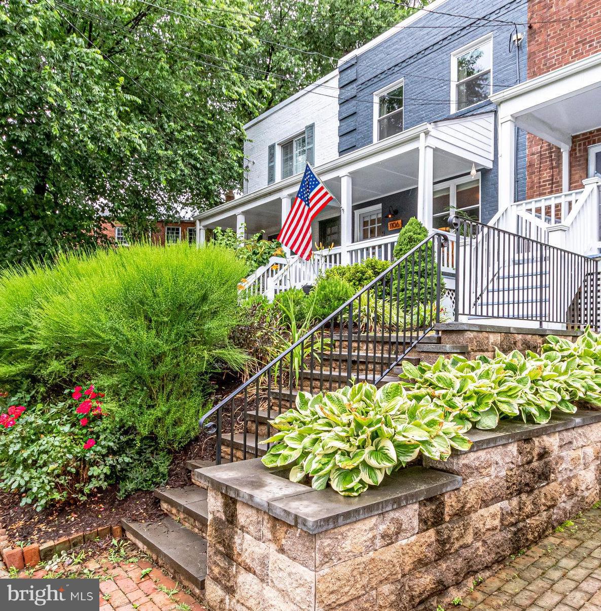 VIRGINIA VILLAGE - Residential