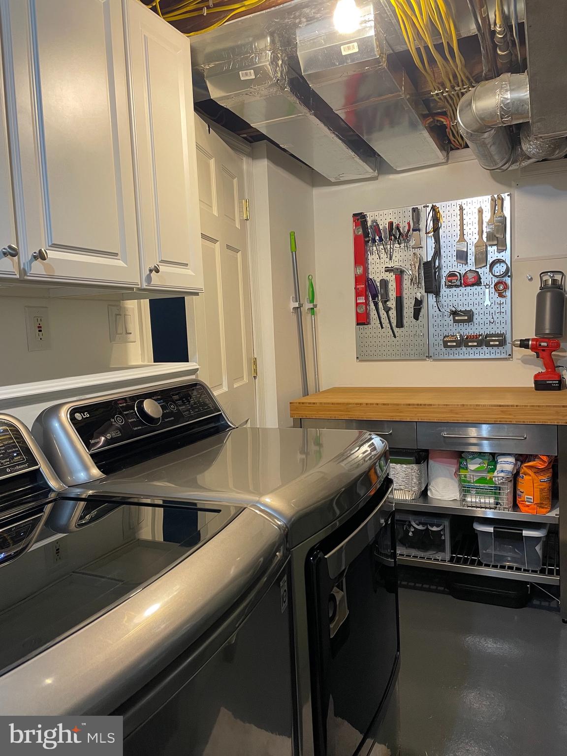 VIRGINIA VILLAGE - Residential