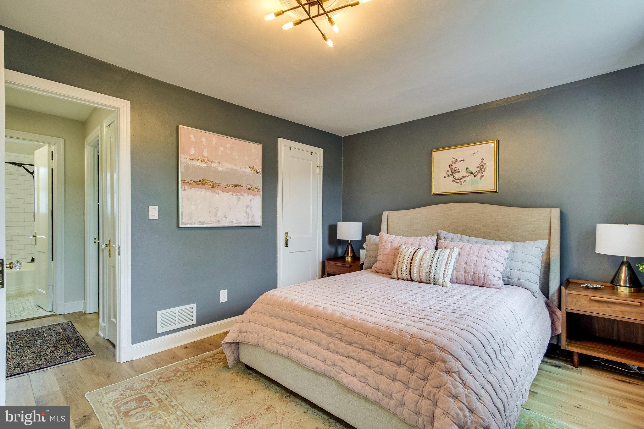 VIRGINIA VILLAGE - Residential