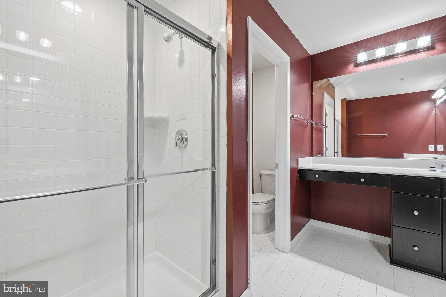 METRO POINTE - Residential