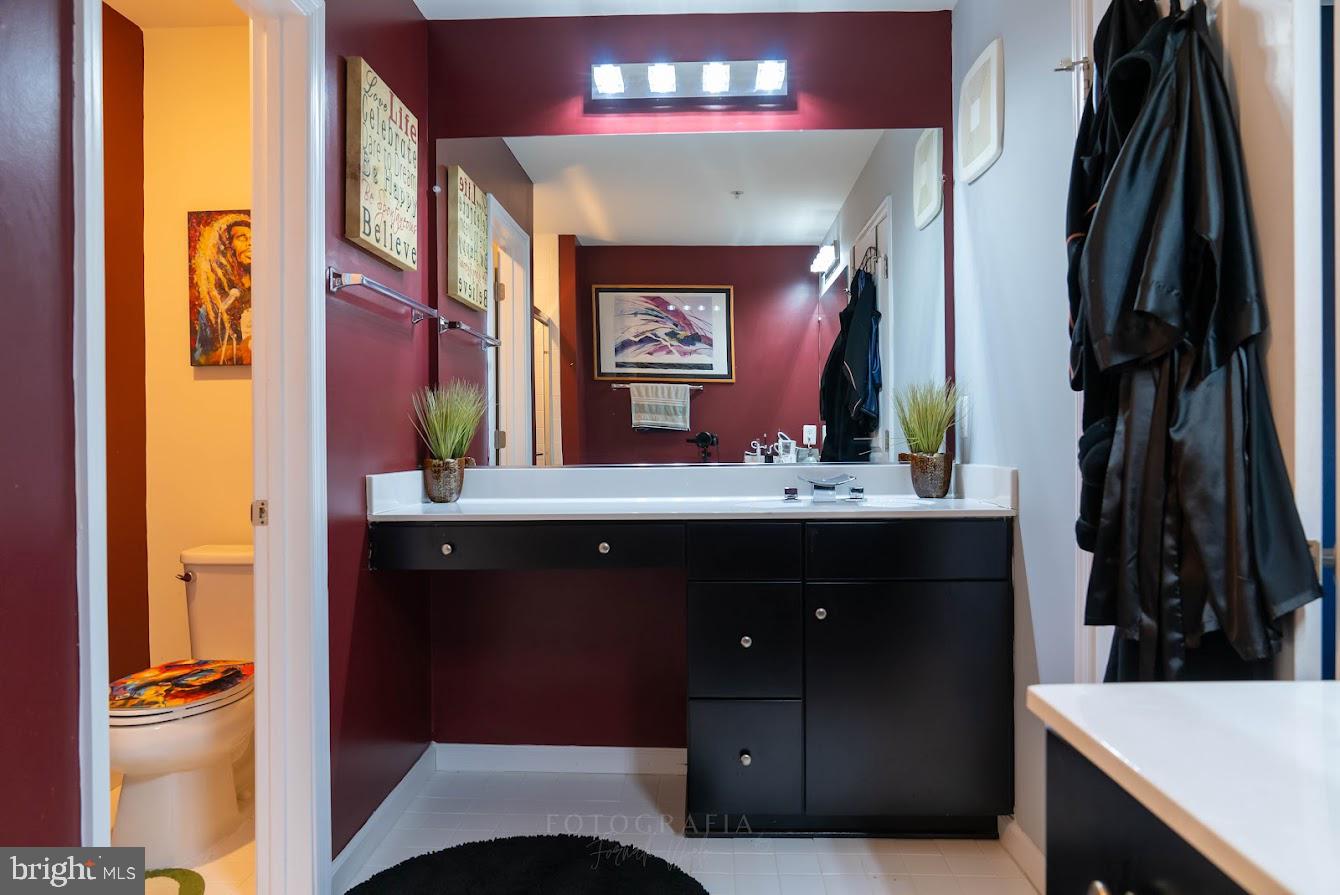 METRO POINTE - Residential