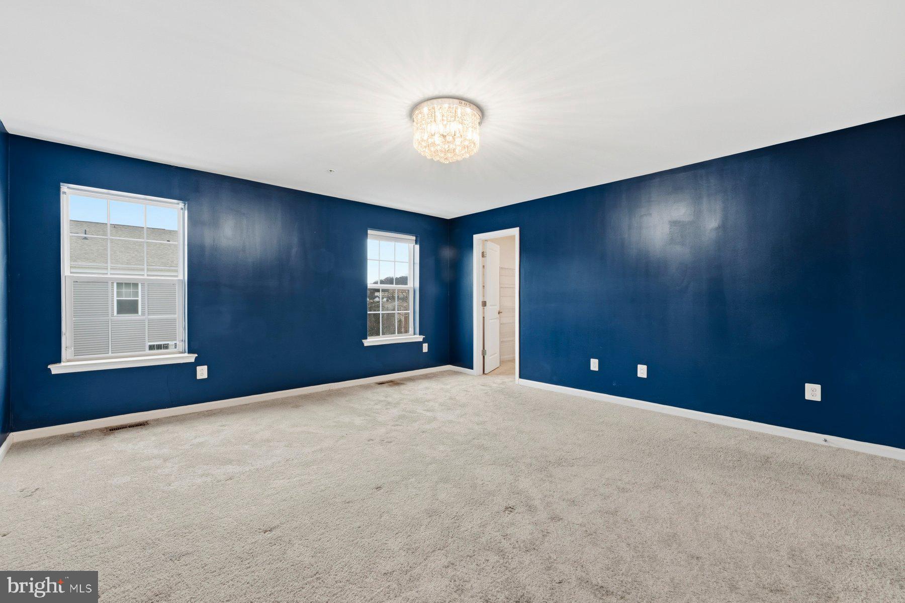 METRO POINTE - Residential