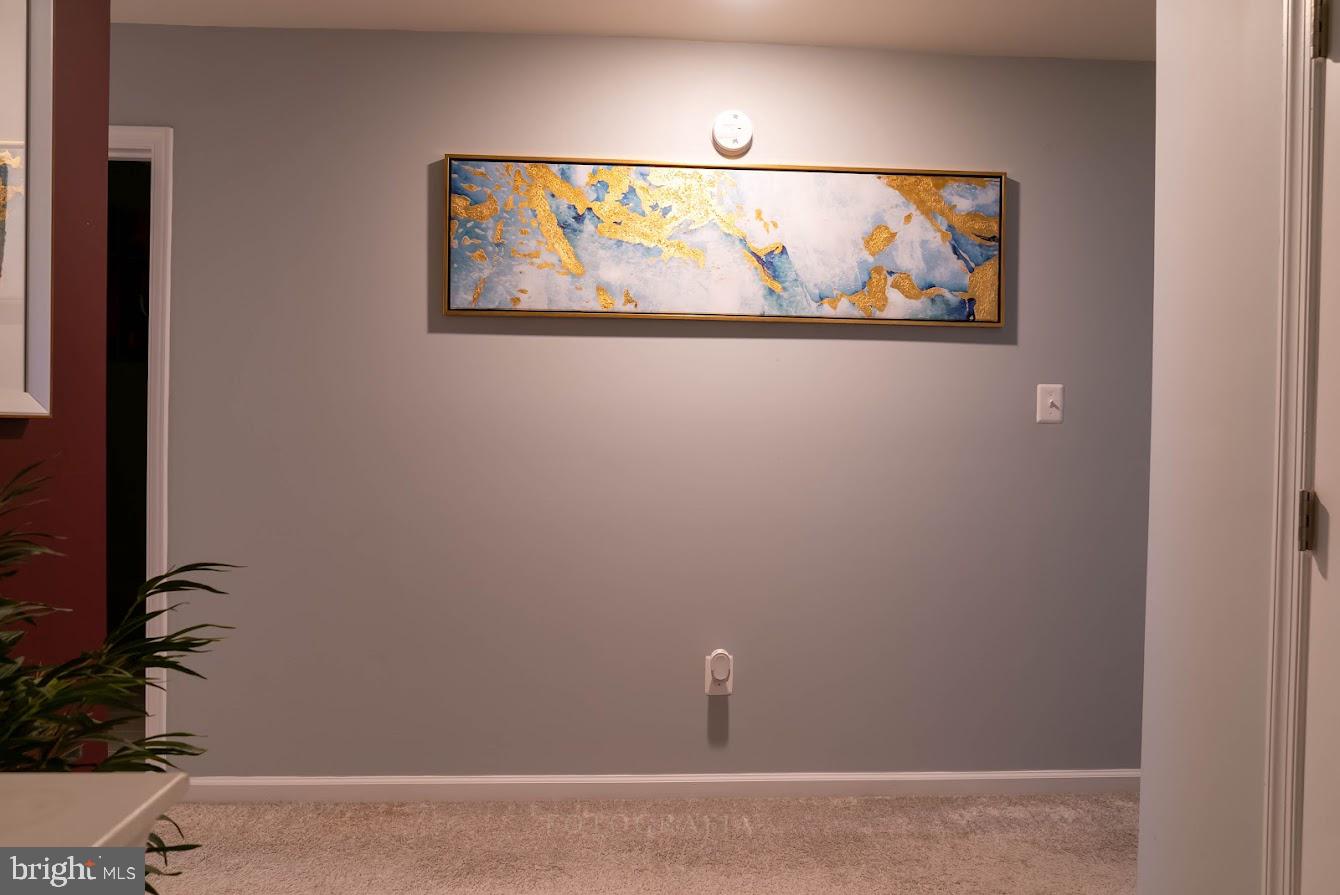 METRO POINTE - Residential