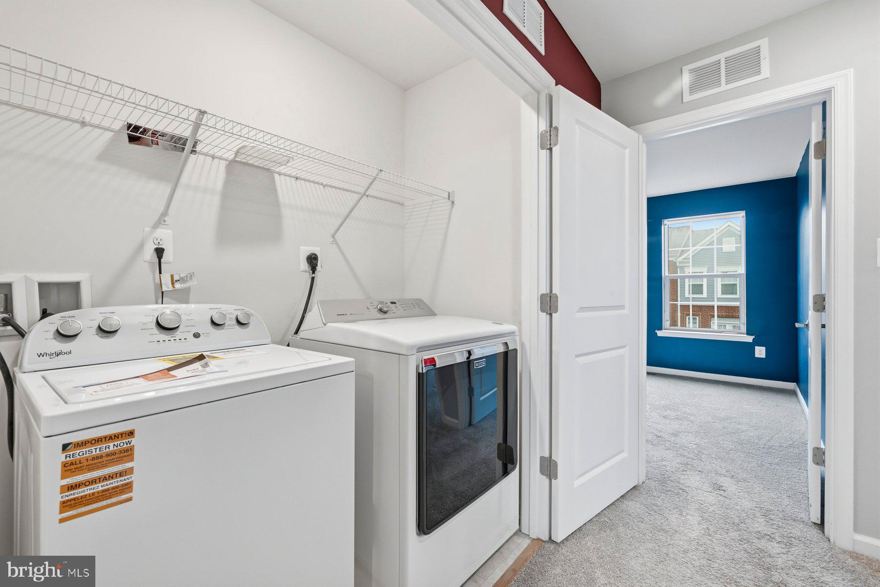 METRO POINTE - Residential