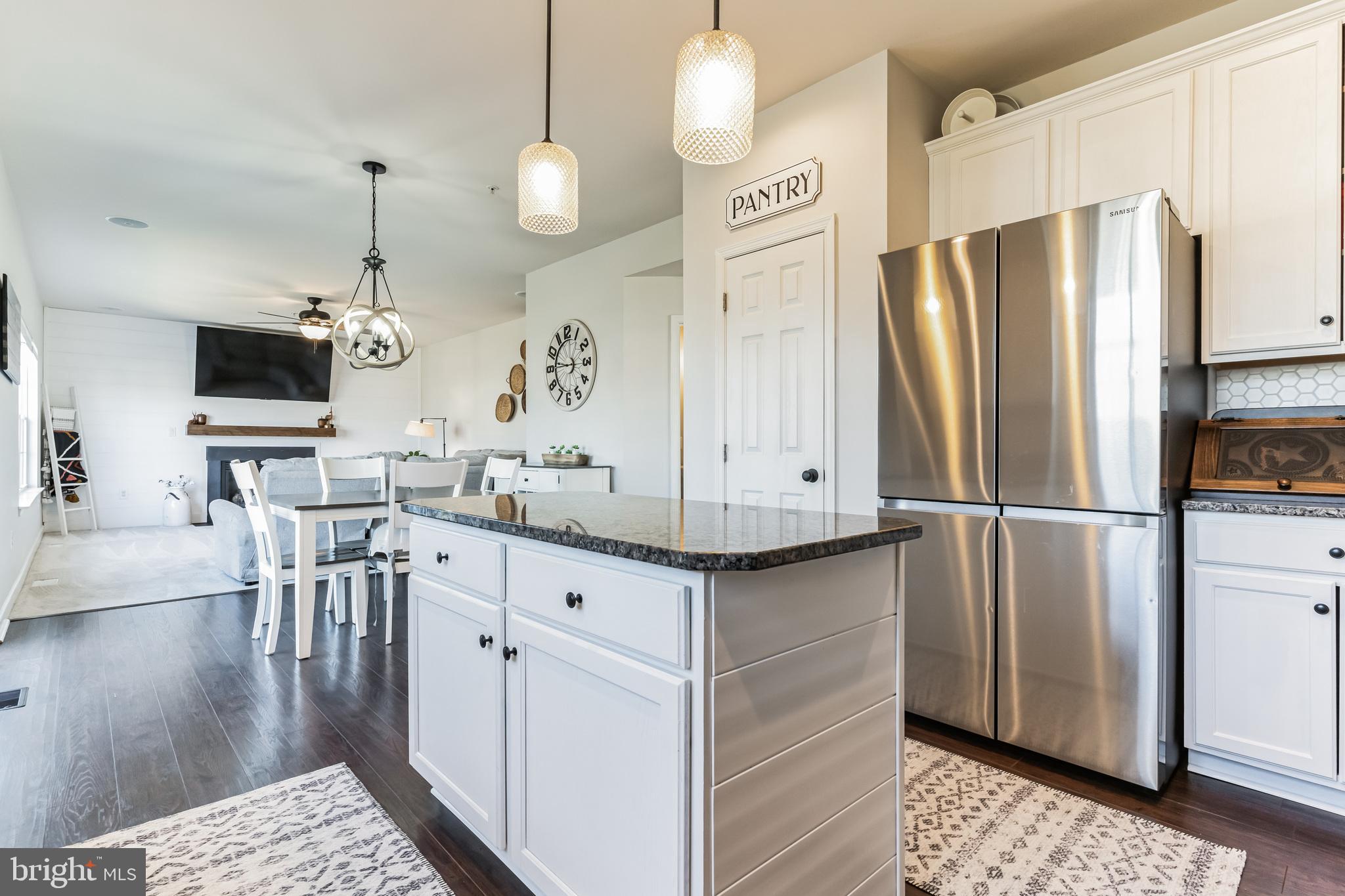 MYRTLE POINT - Residential