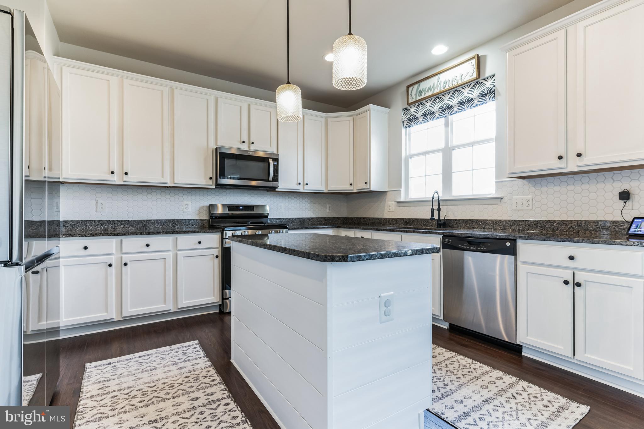 MYRTLE POINT - Residential