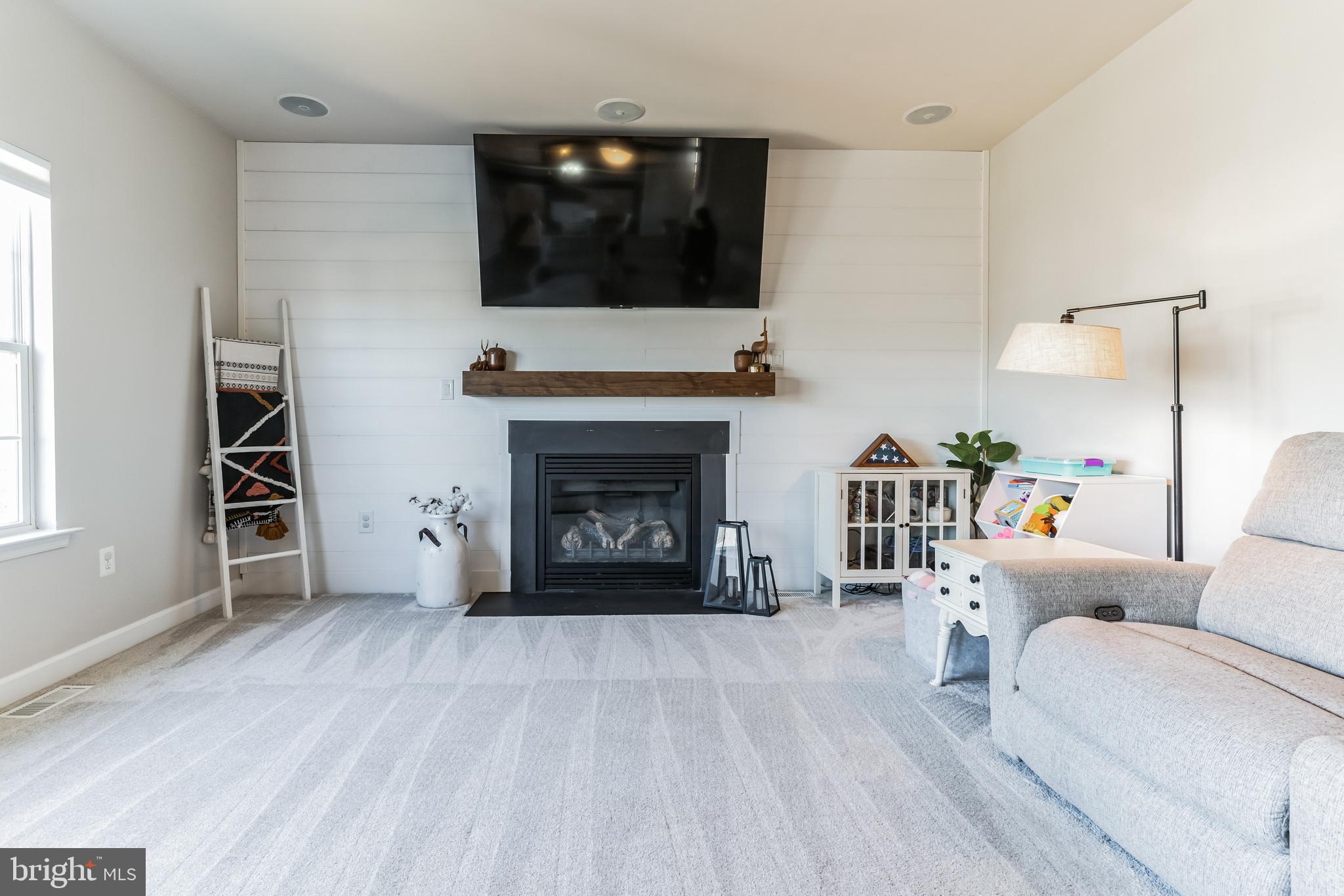 MYRTLE POINT - Residential