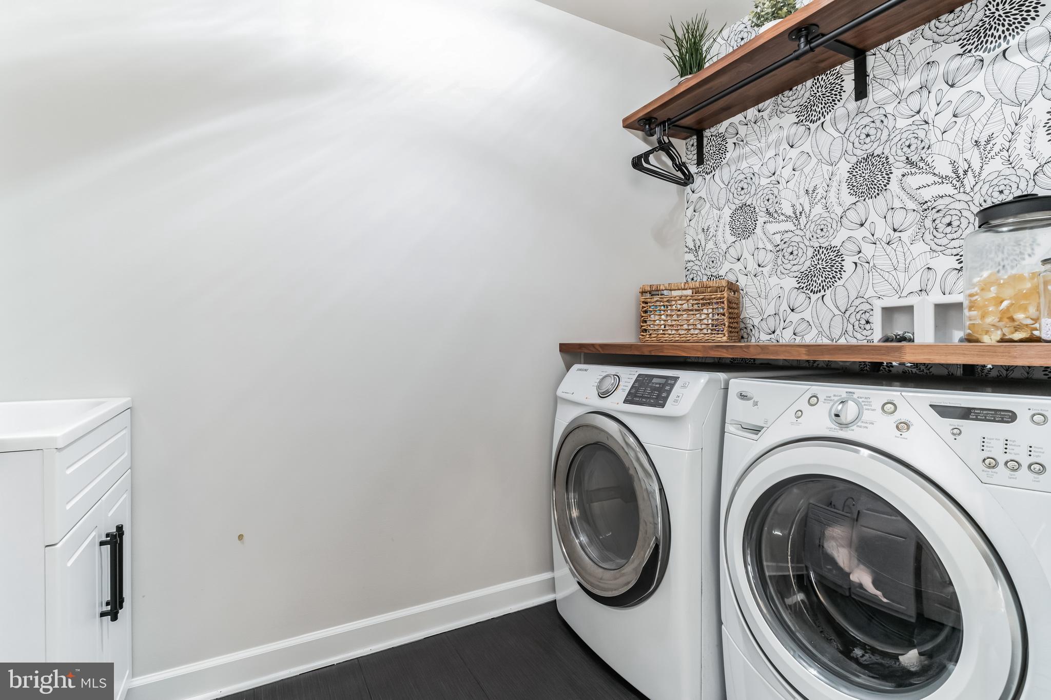 MYRTLE POINT - Residential