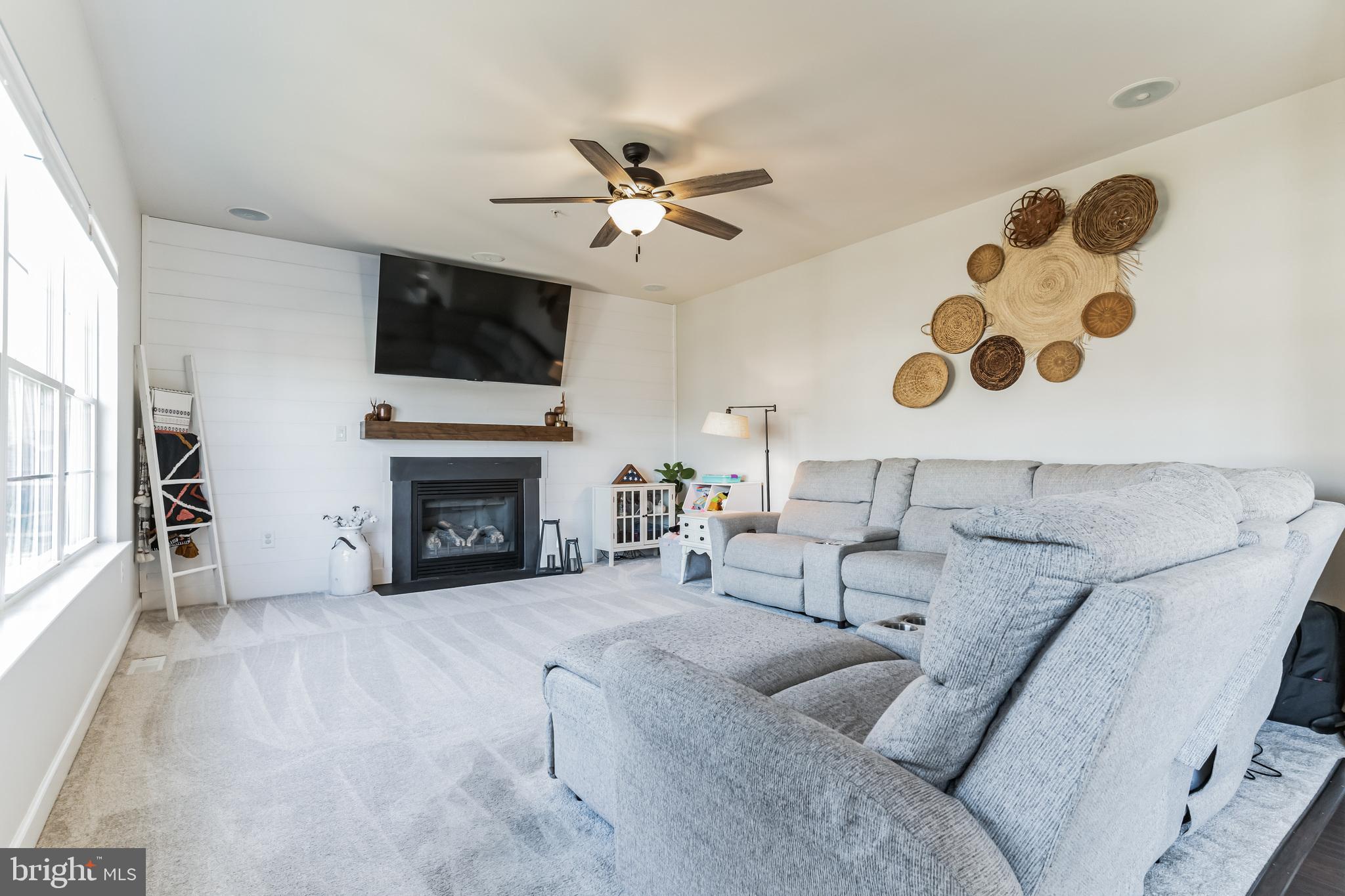 MYRTLE POINT - Residential