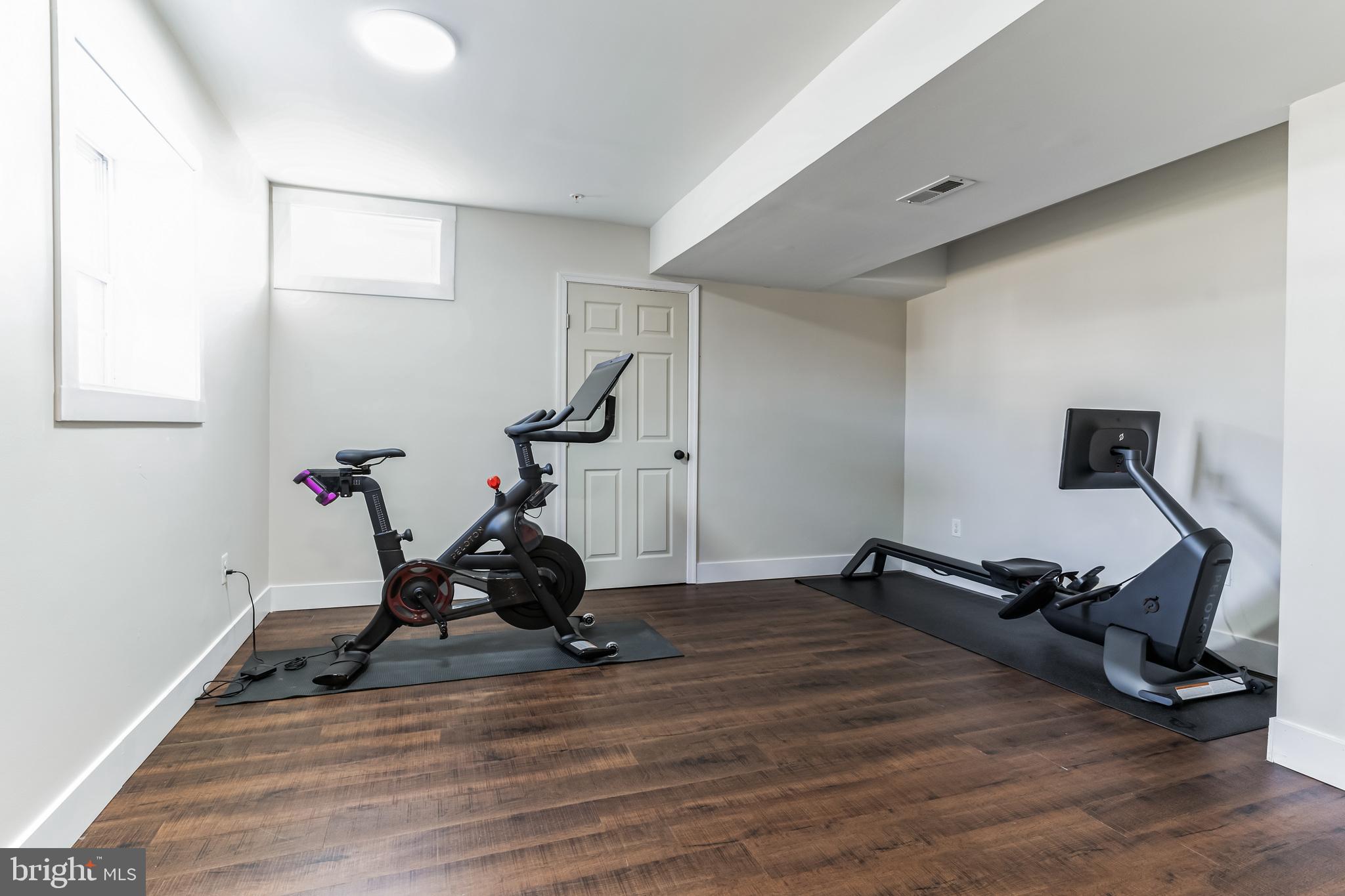 MYRTLE POINT - Residential