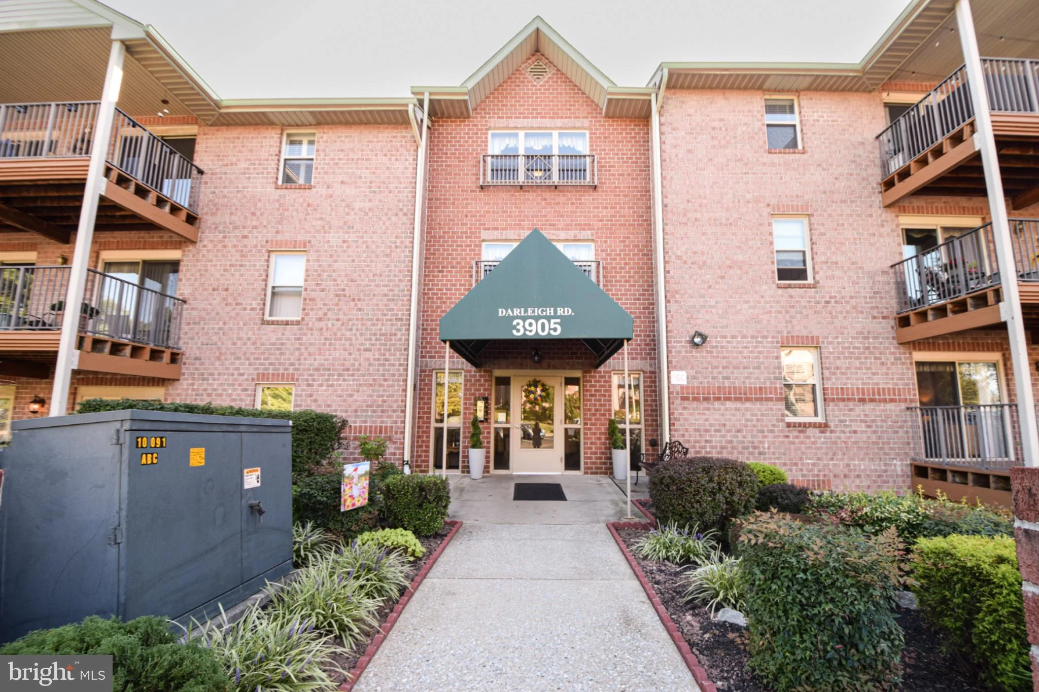 3905 Darleigh Road Unit 1E