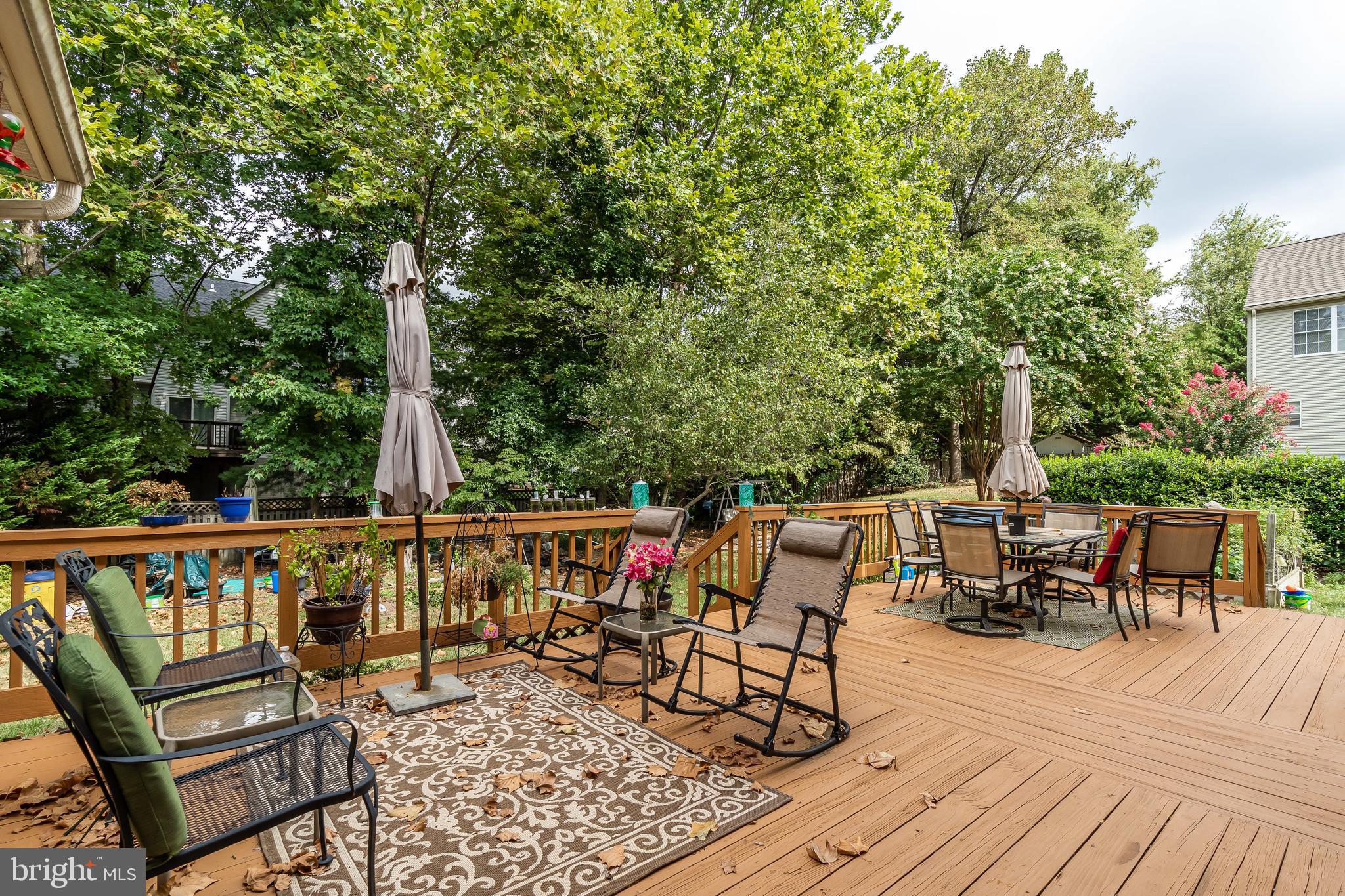 COURTS OF FOUR SEASONS - Residential