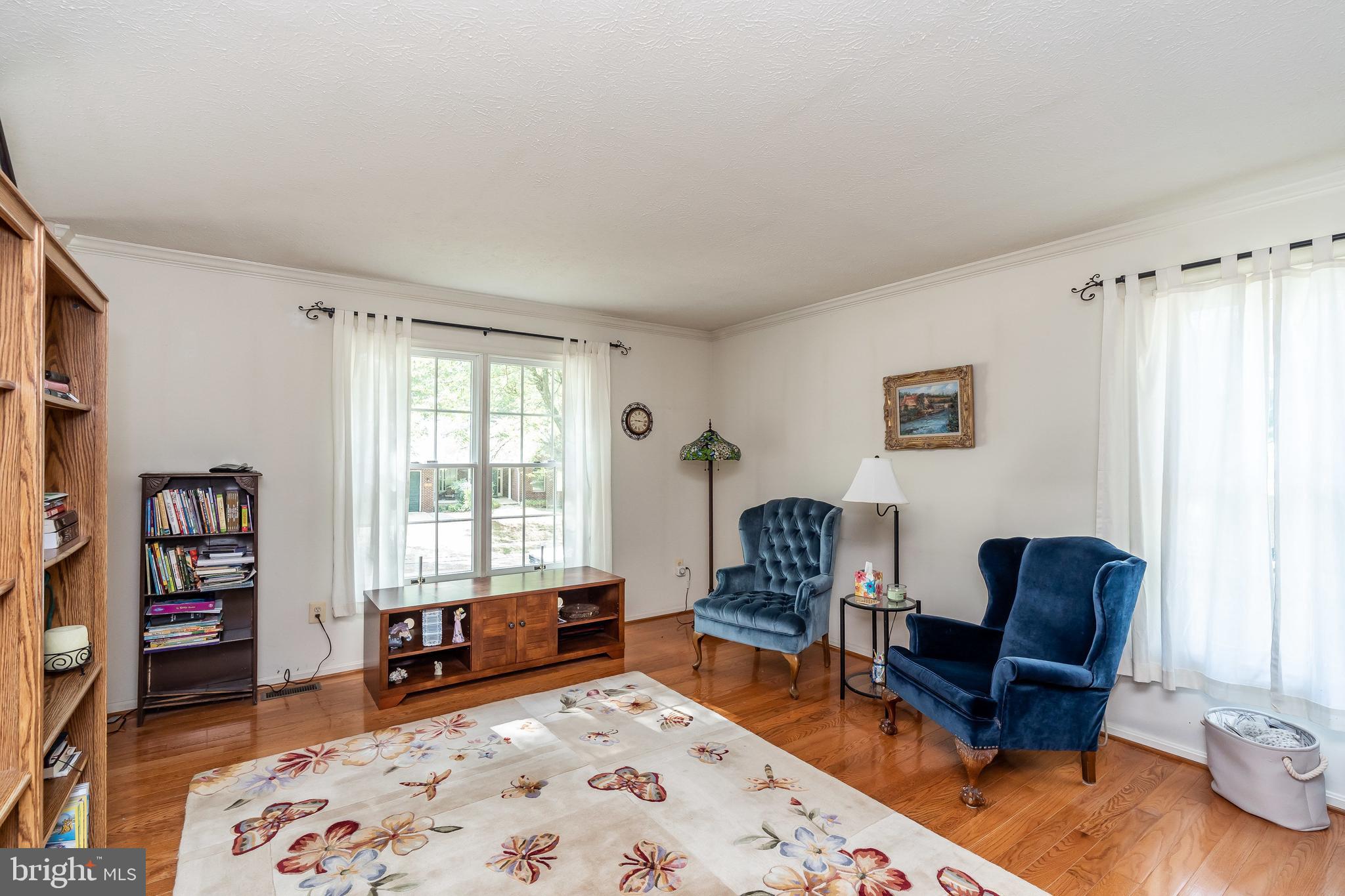 COURTS OF FOUR SEASONS - Residential