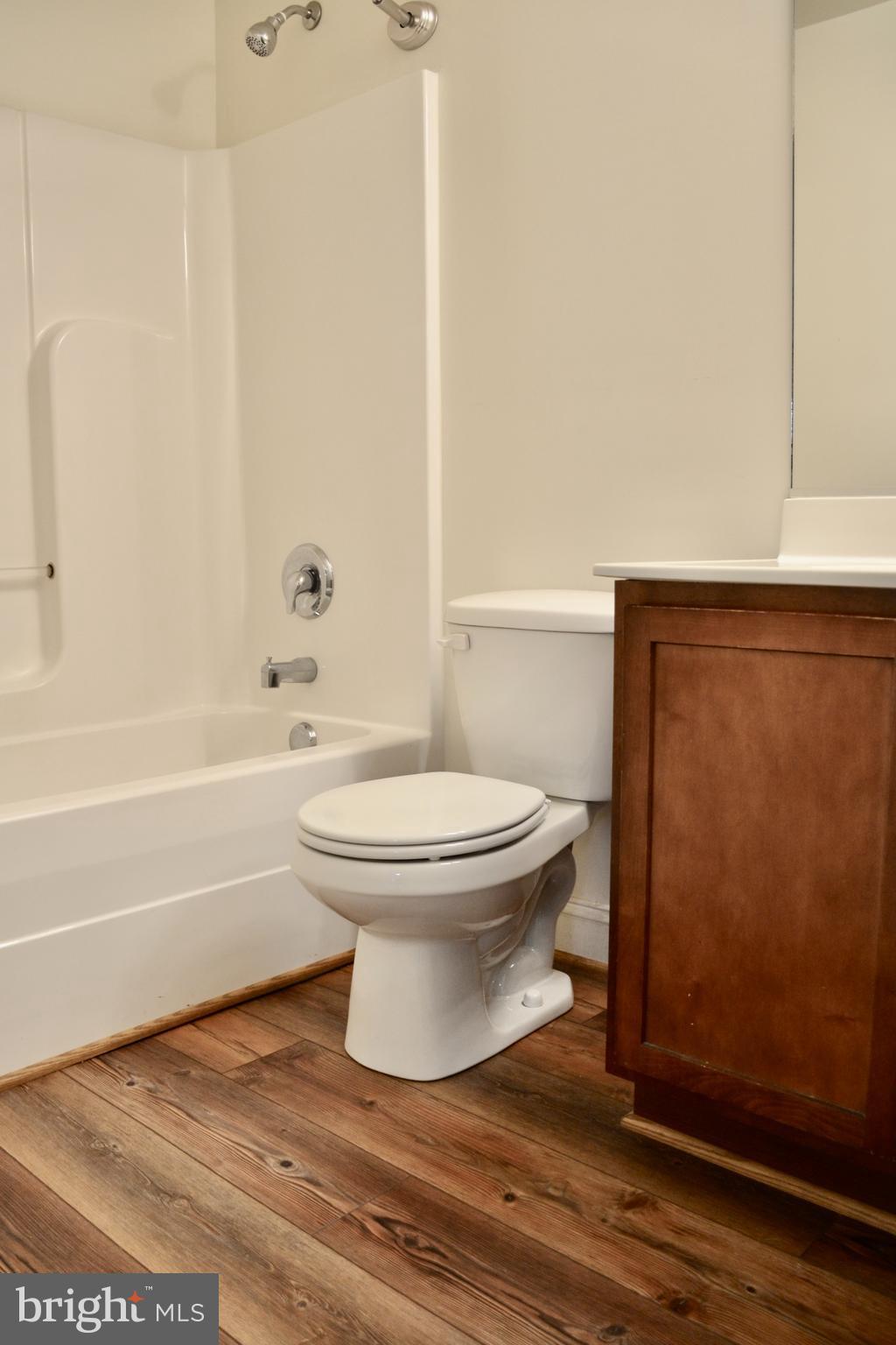 WILLOW GATE - Residential Lease